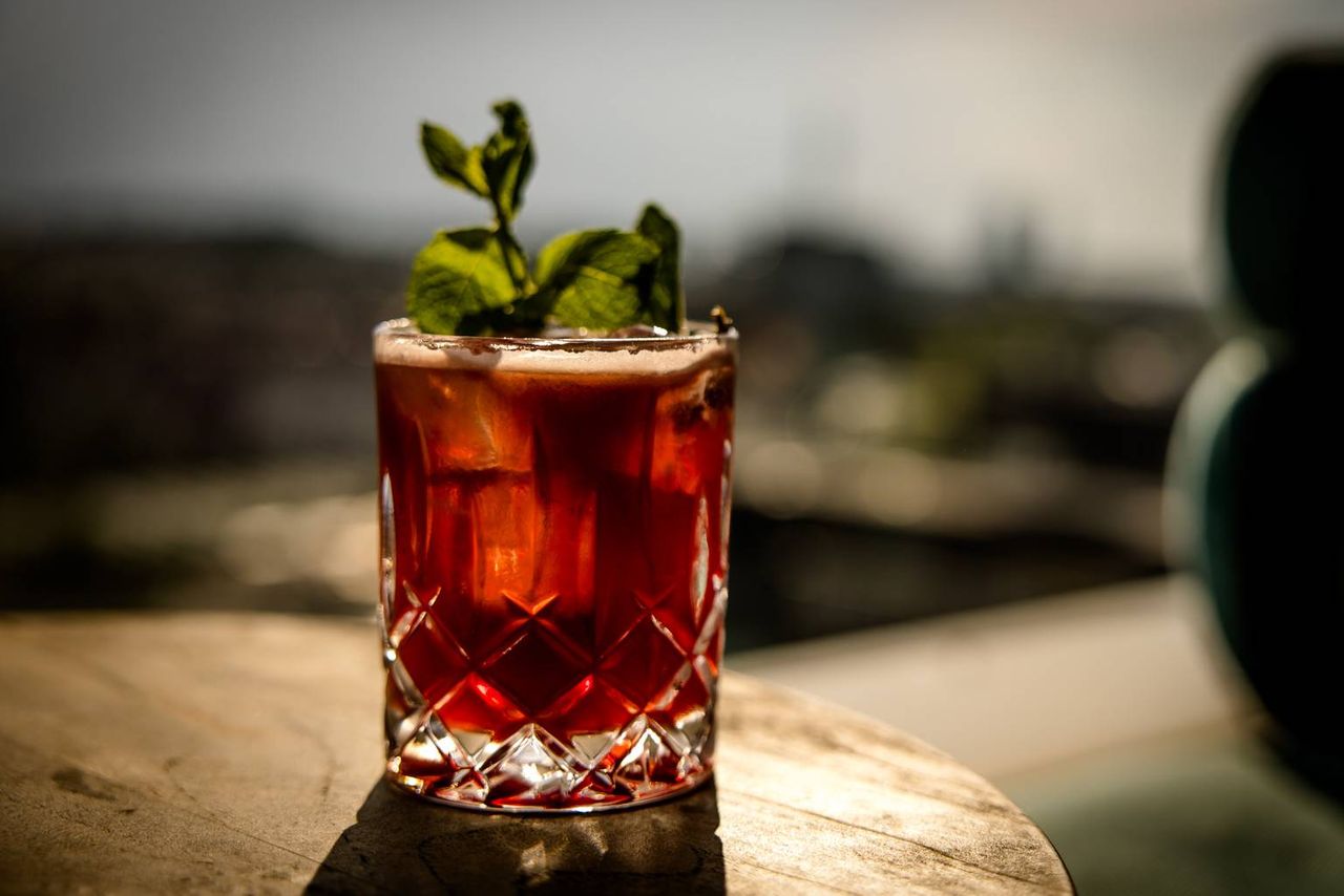 hotel motel one leipzig rooftop bar drinks