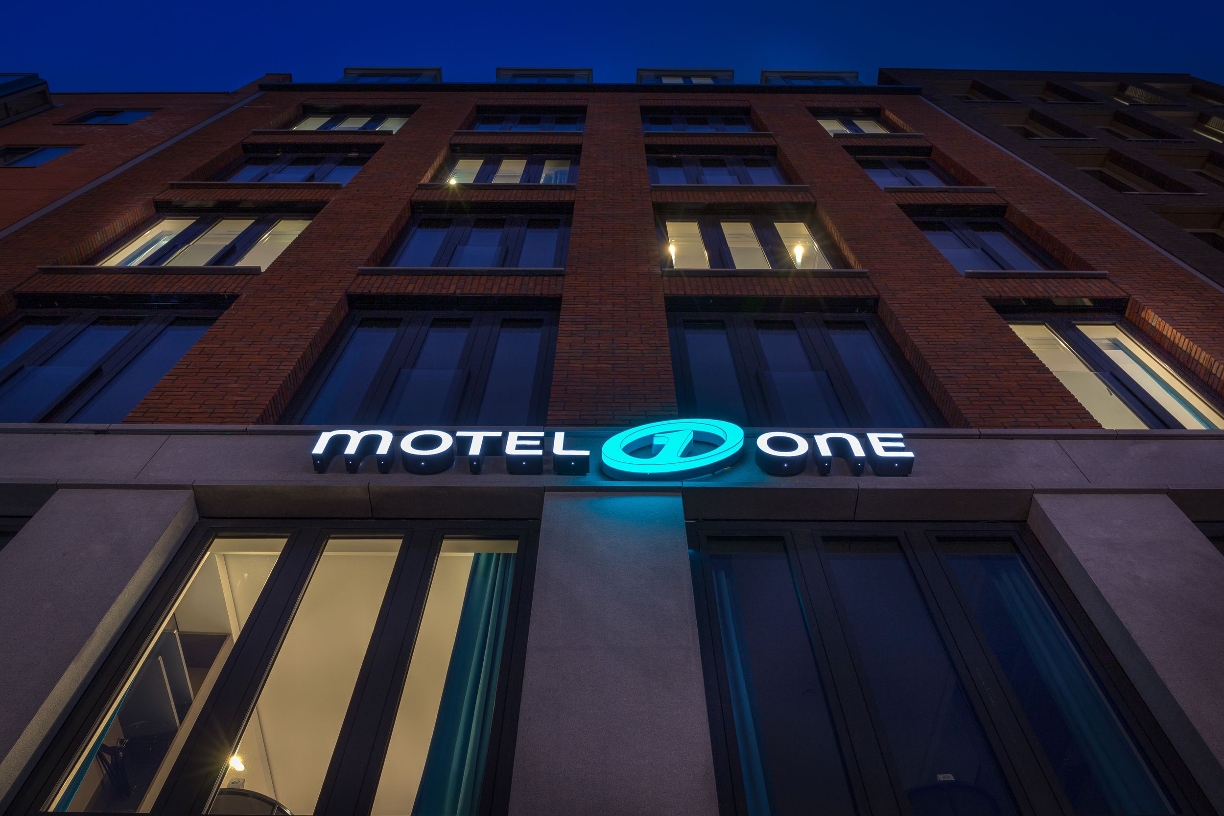 Designhotel Amsterdam-Waterlooplein Motel One Fassade