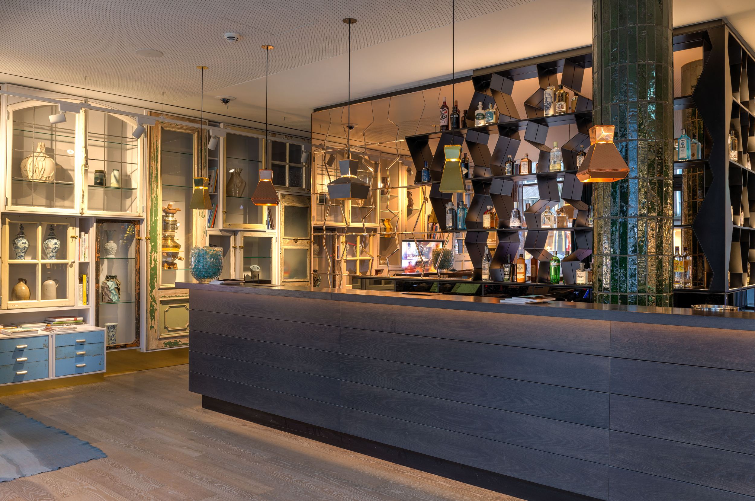 Hotel Amsterdam-Waterlooplein Motel One Rezeption