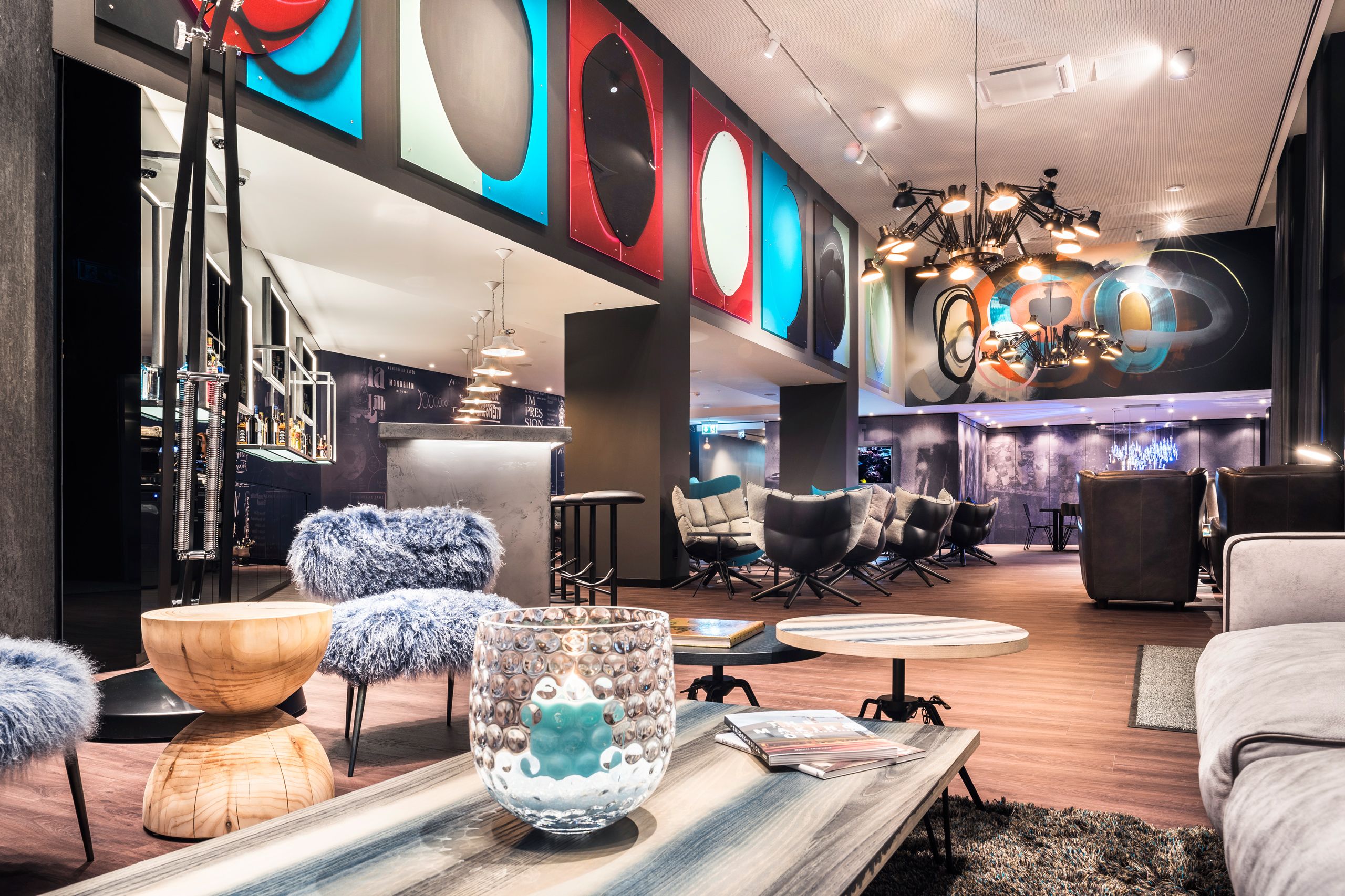 designhotel Basel Motel One lounge and bar area with several seating options