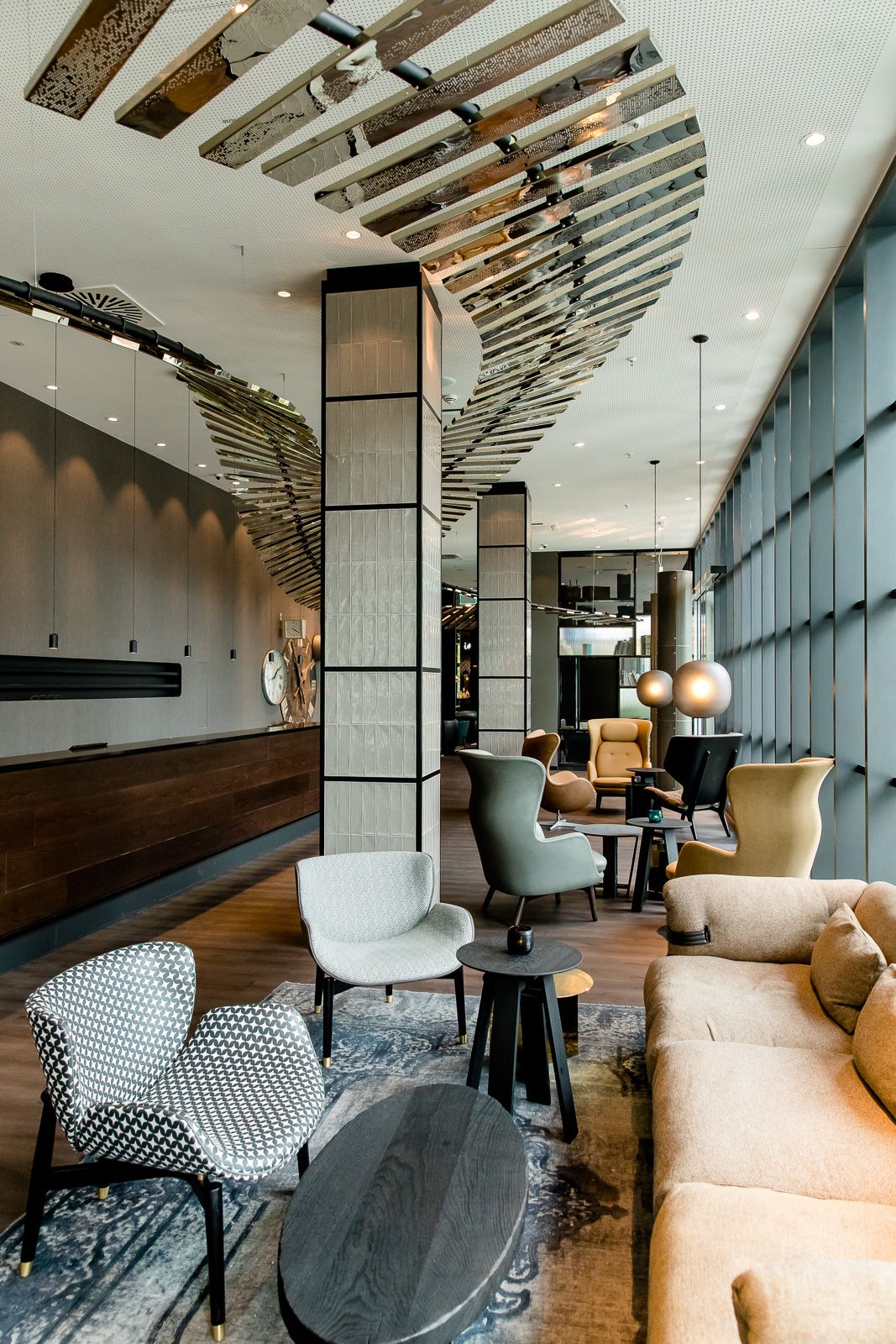 designhotel Berlin Hauptbahnhof Motel One lounge and reception