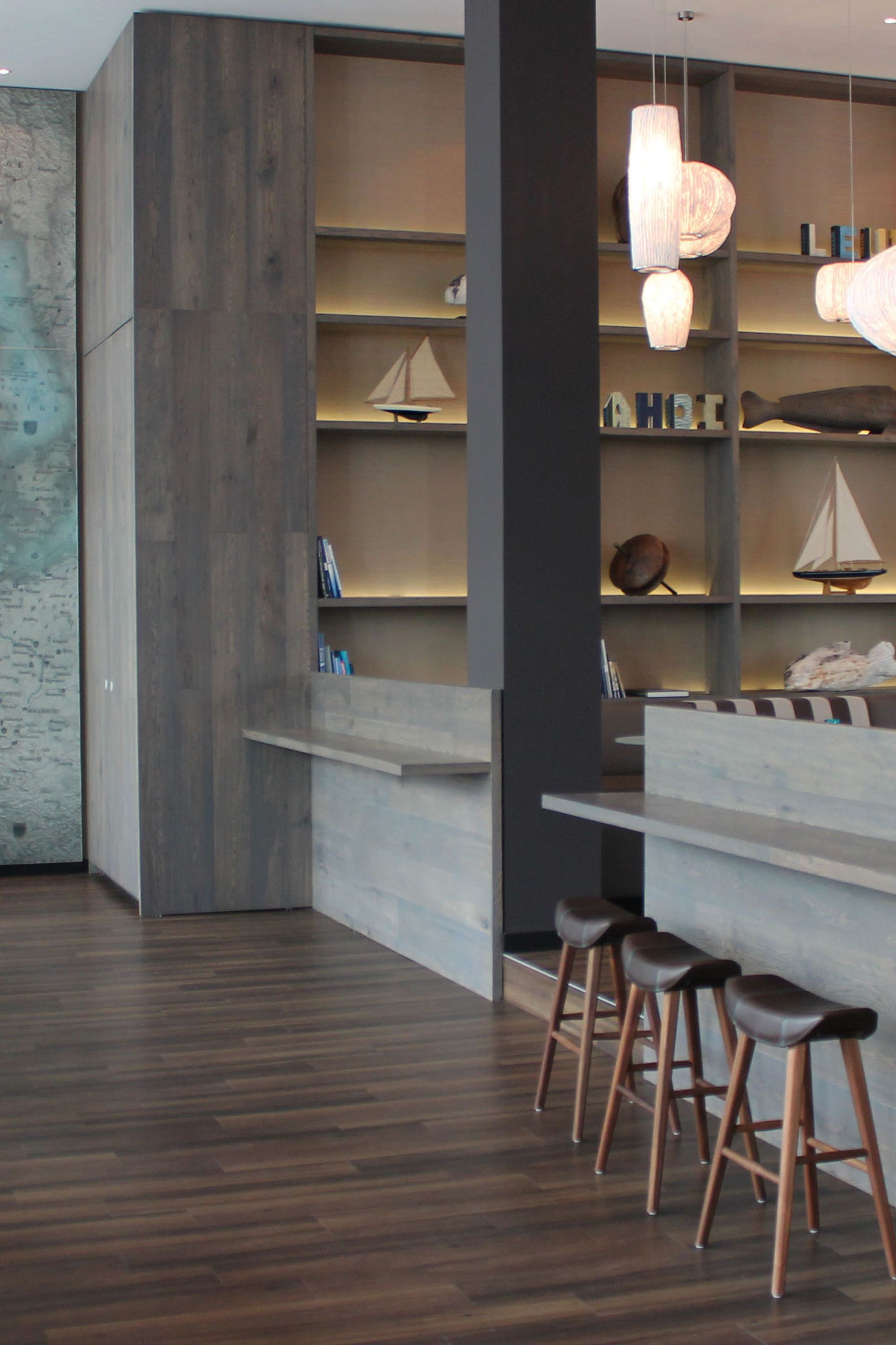 Hotel Bremen Lounge mit mehreren Sesseln