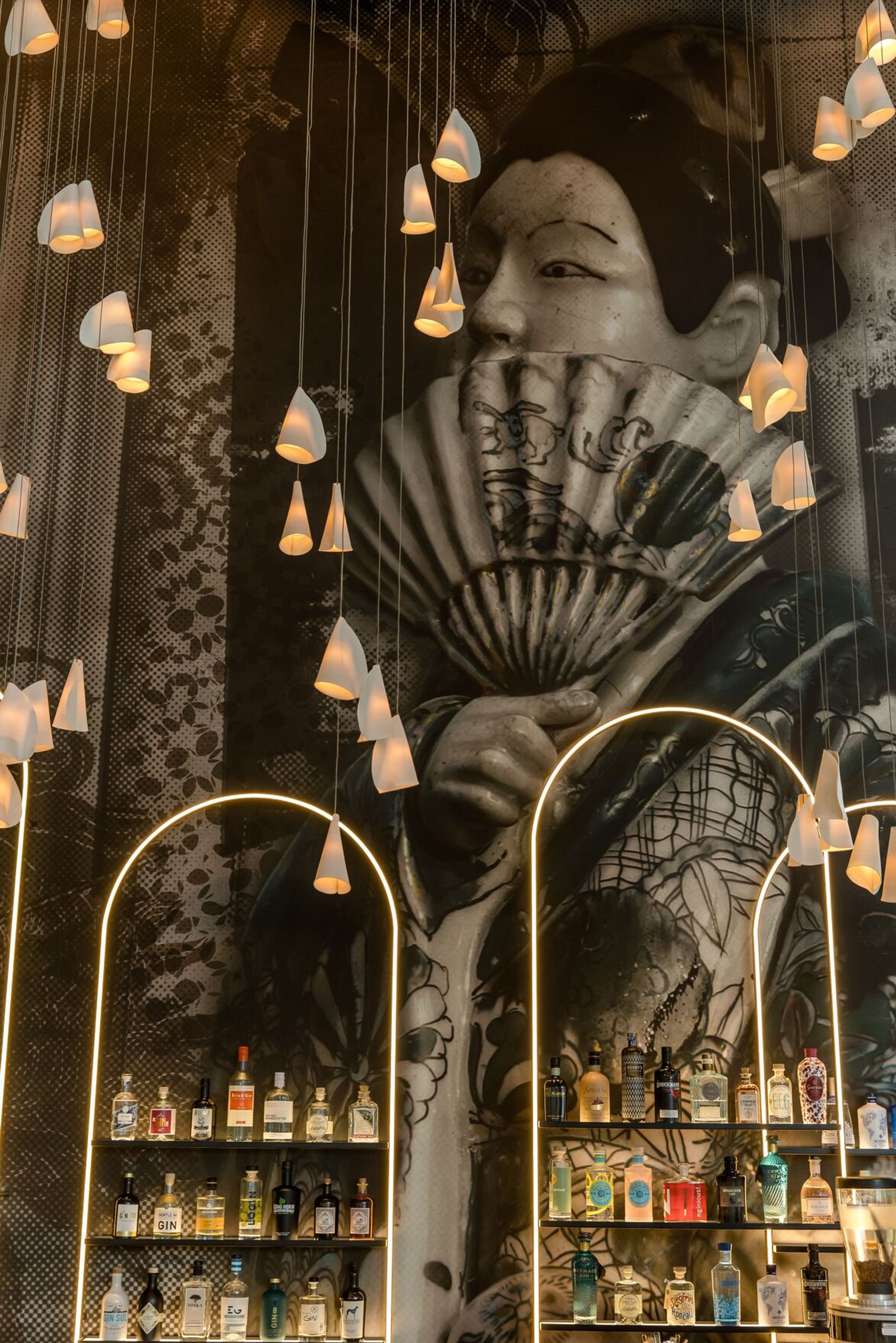 hotel Dresden am Zwinger Motel One view of the bar and various spirits