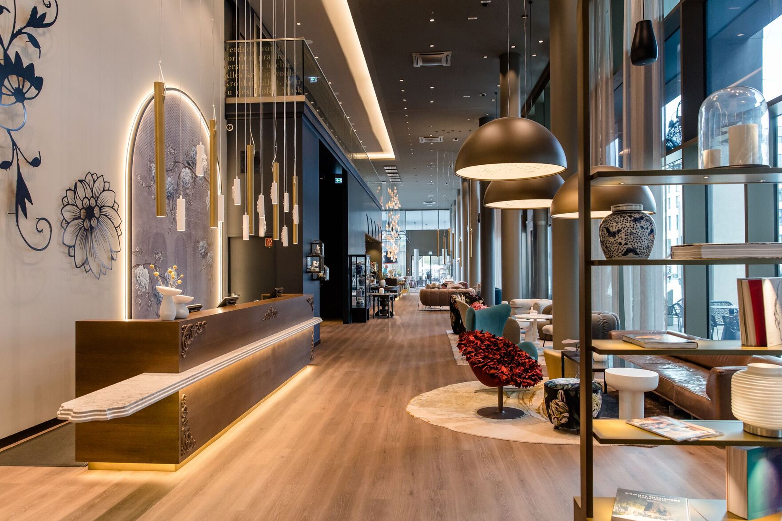 hotel Dresden am Zwinger Motel One light-filled reception area and lounge with floor-to-ceiling windows