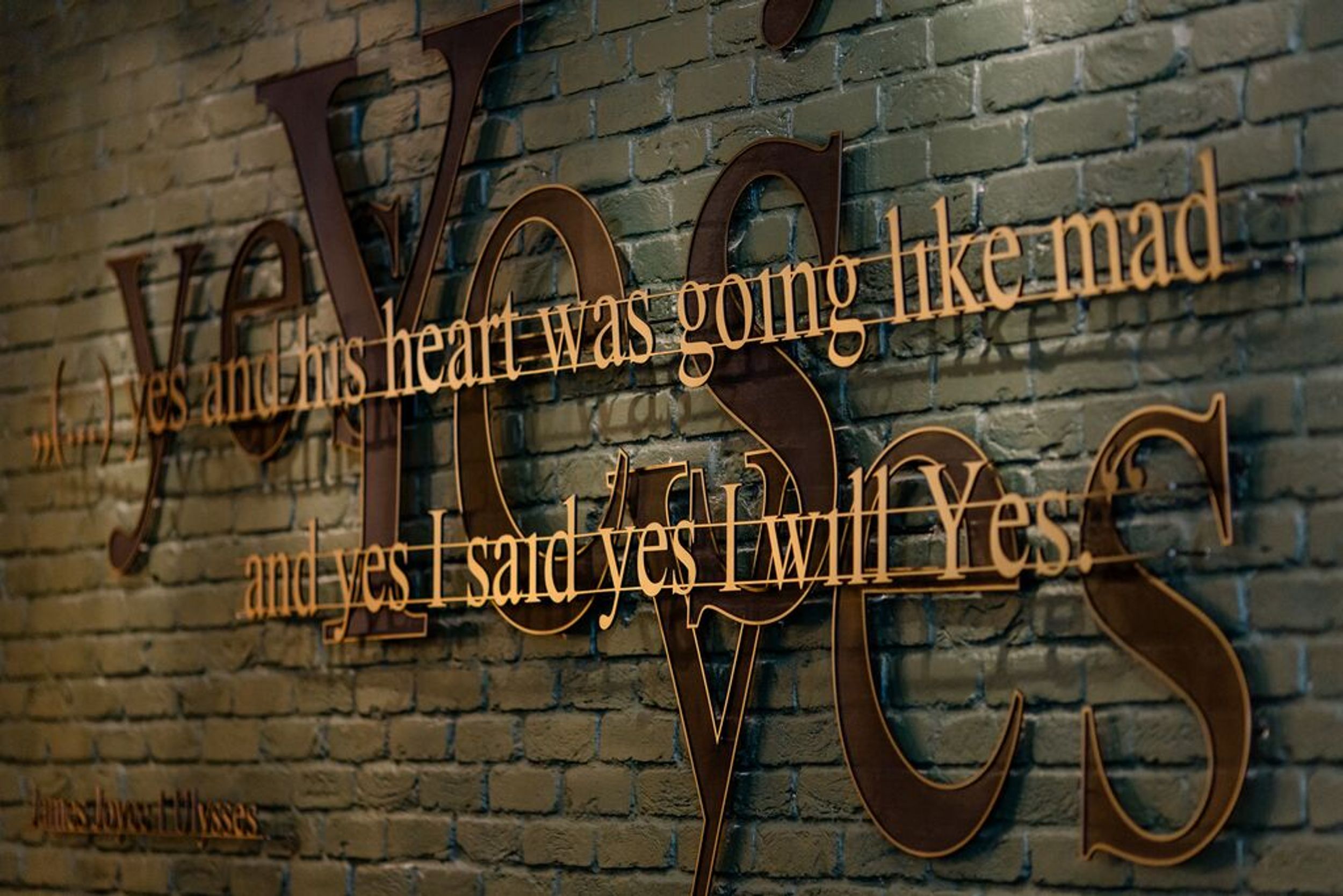 designhotel Dublin Motel One quote from James Joyce on the wall