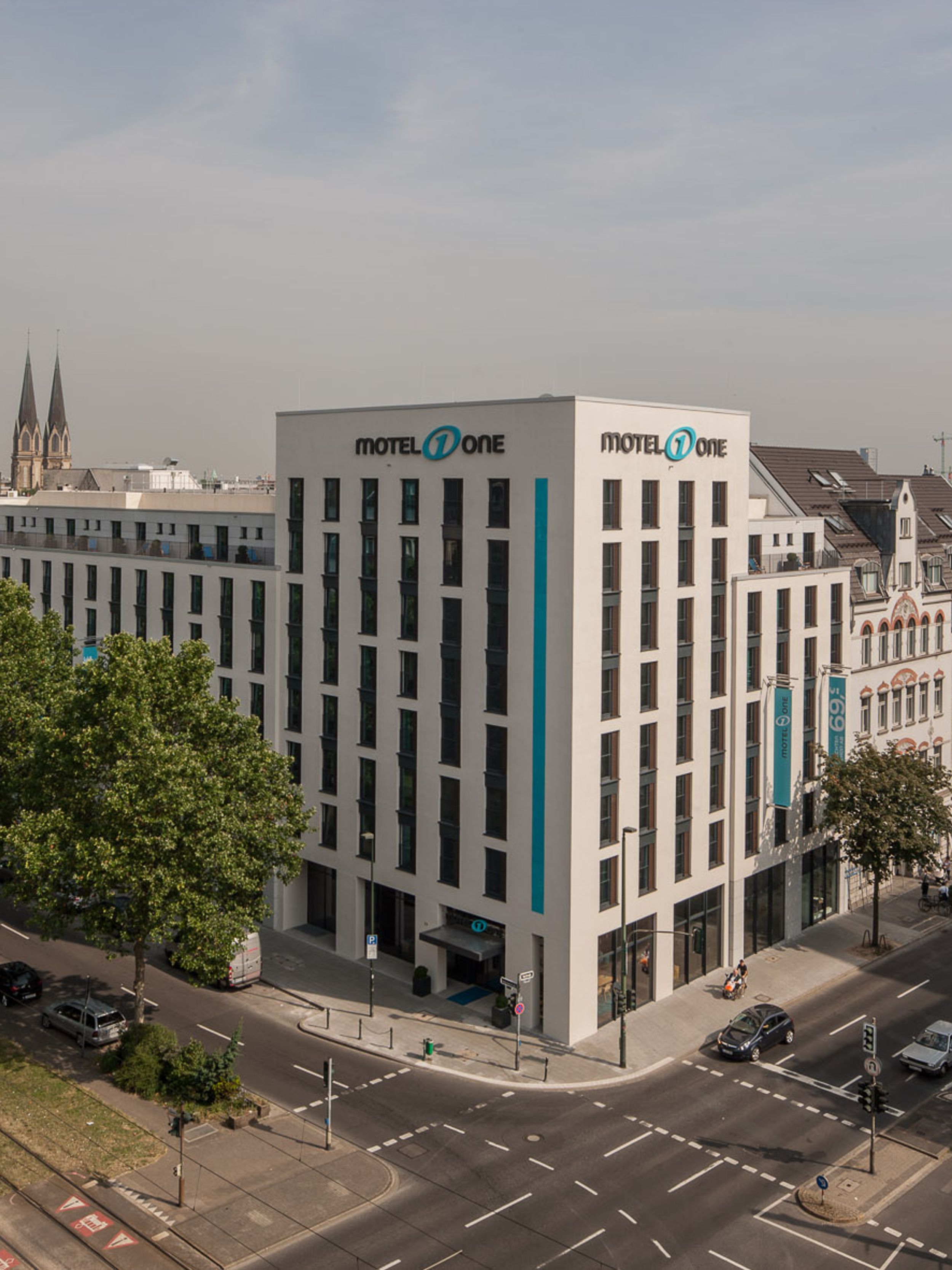 hotel Düsseldorf Hauptbahnhof Motel One facade