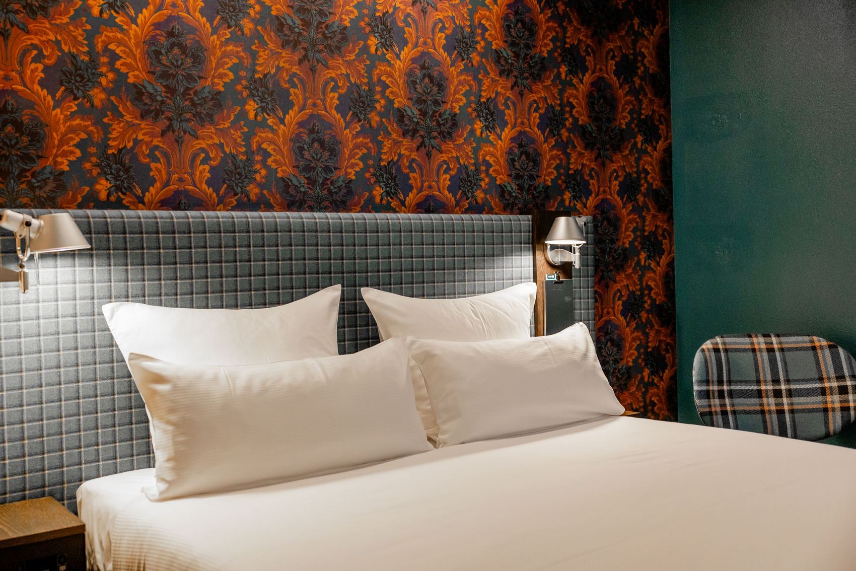 Hotel Motel One Edinburgh-Princes barrierefreies Zimmer mit Doppelbett