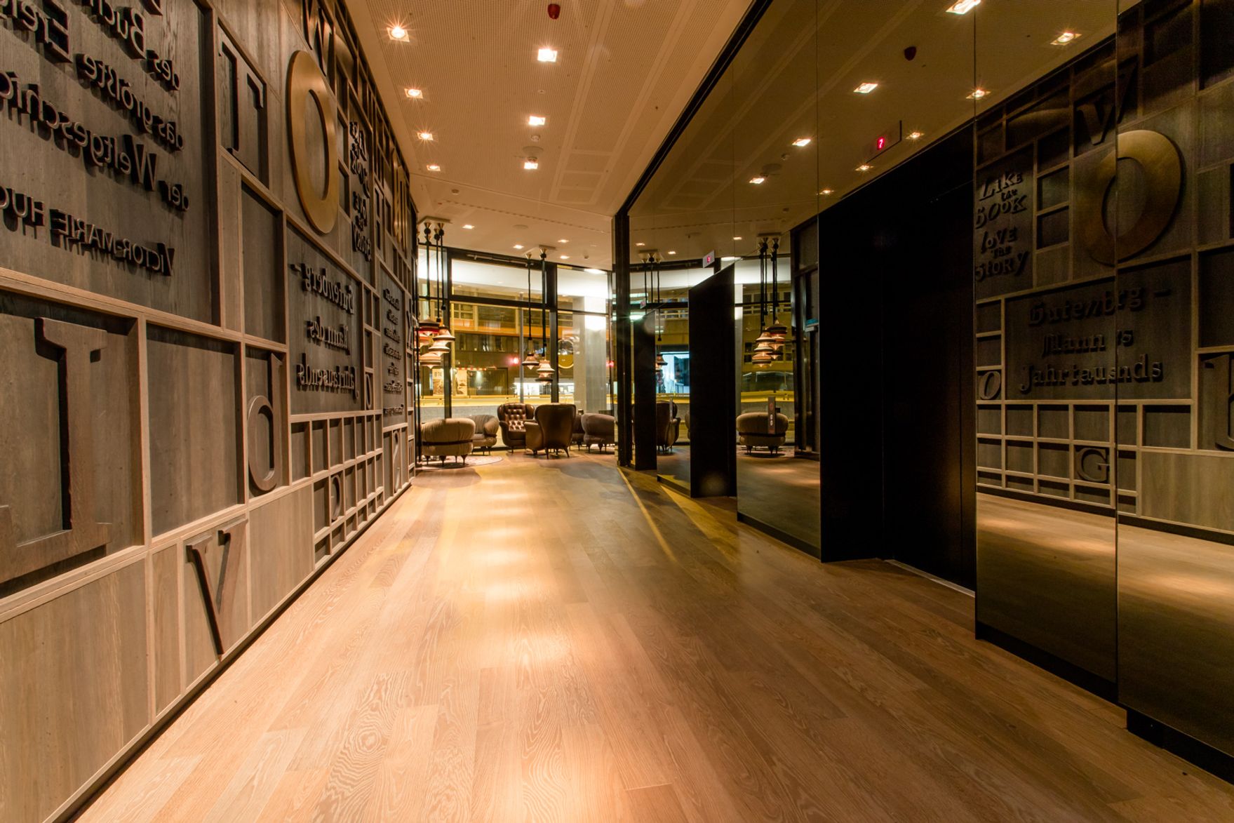 hotel Frankfurt Römer Motel One view of elevators leading to the rooms