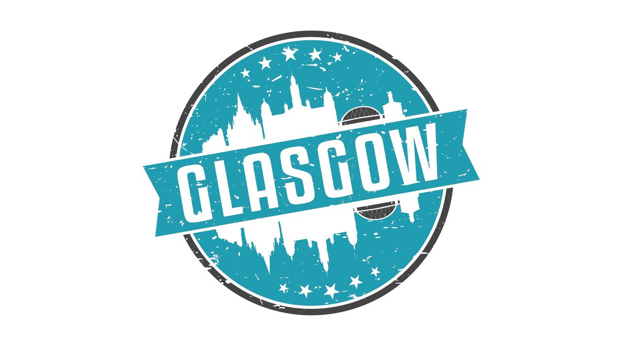 Hotel Glasgow Motel One Glasgow Travelstamp mit Namen der Stadt in der Mitte