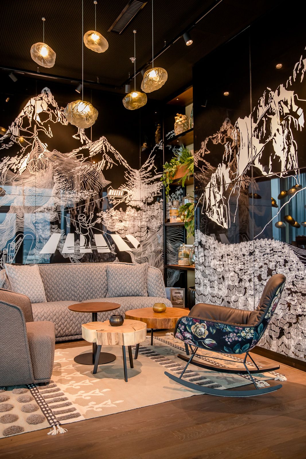 Hotel Innsbruck Motel One Sitzgelegenheiten und heller Lounge