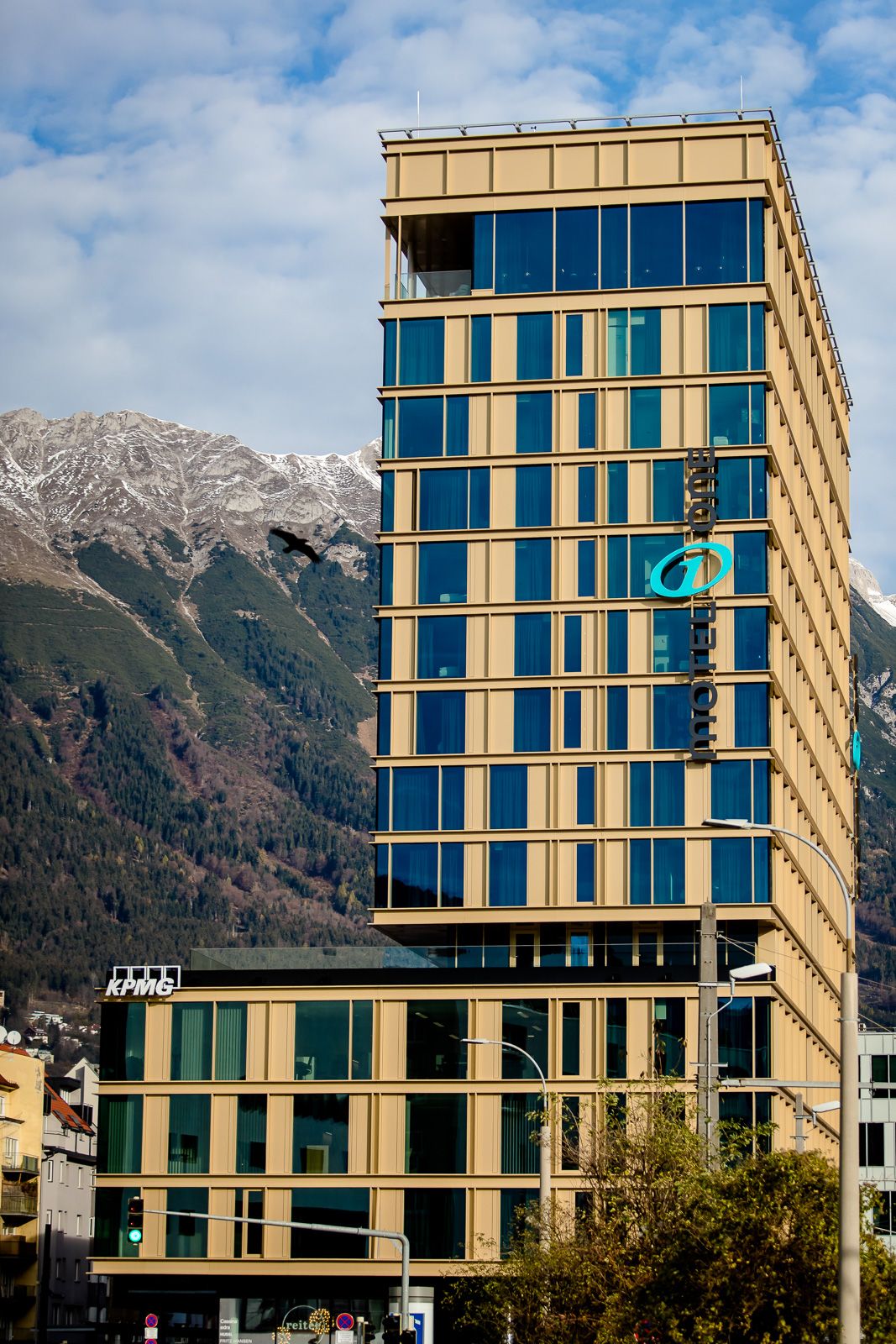 Hotel Innsbruck Motel One Blick von außen auf das Gebäude