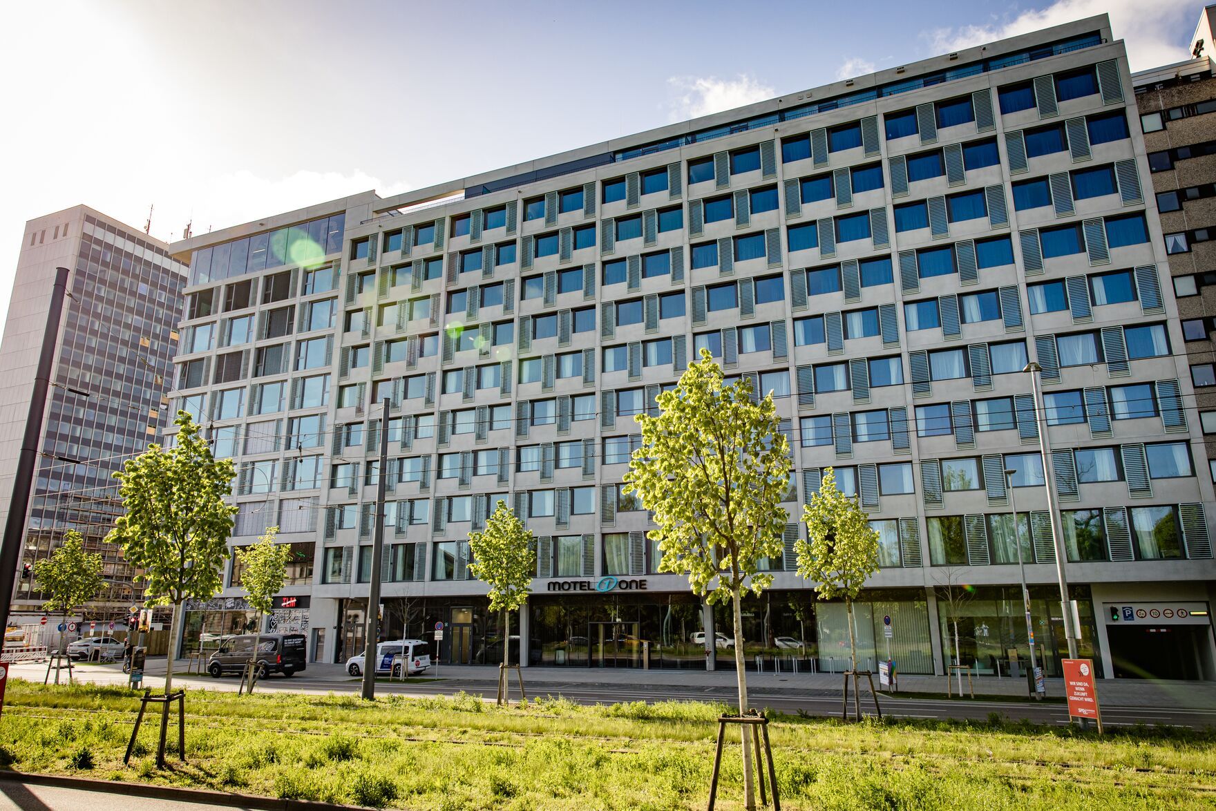 Hotel Karlsruhe Motel One Fassade