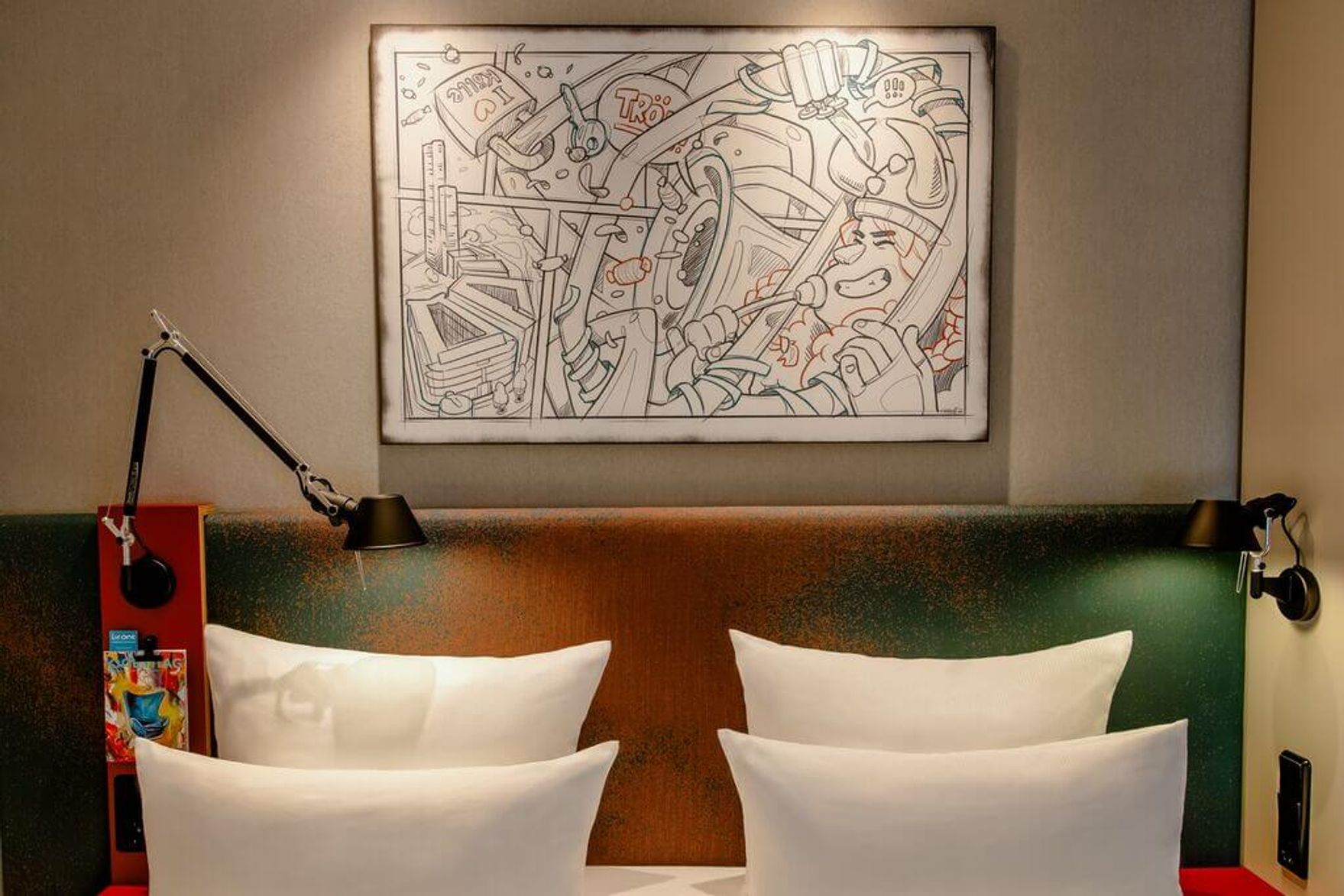 designhotel Cologne Mediapark Motel One view of double bed