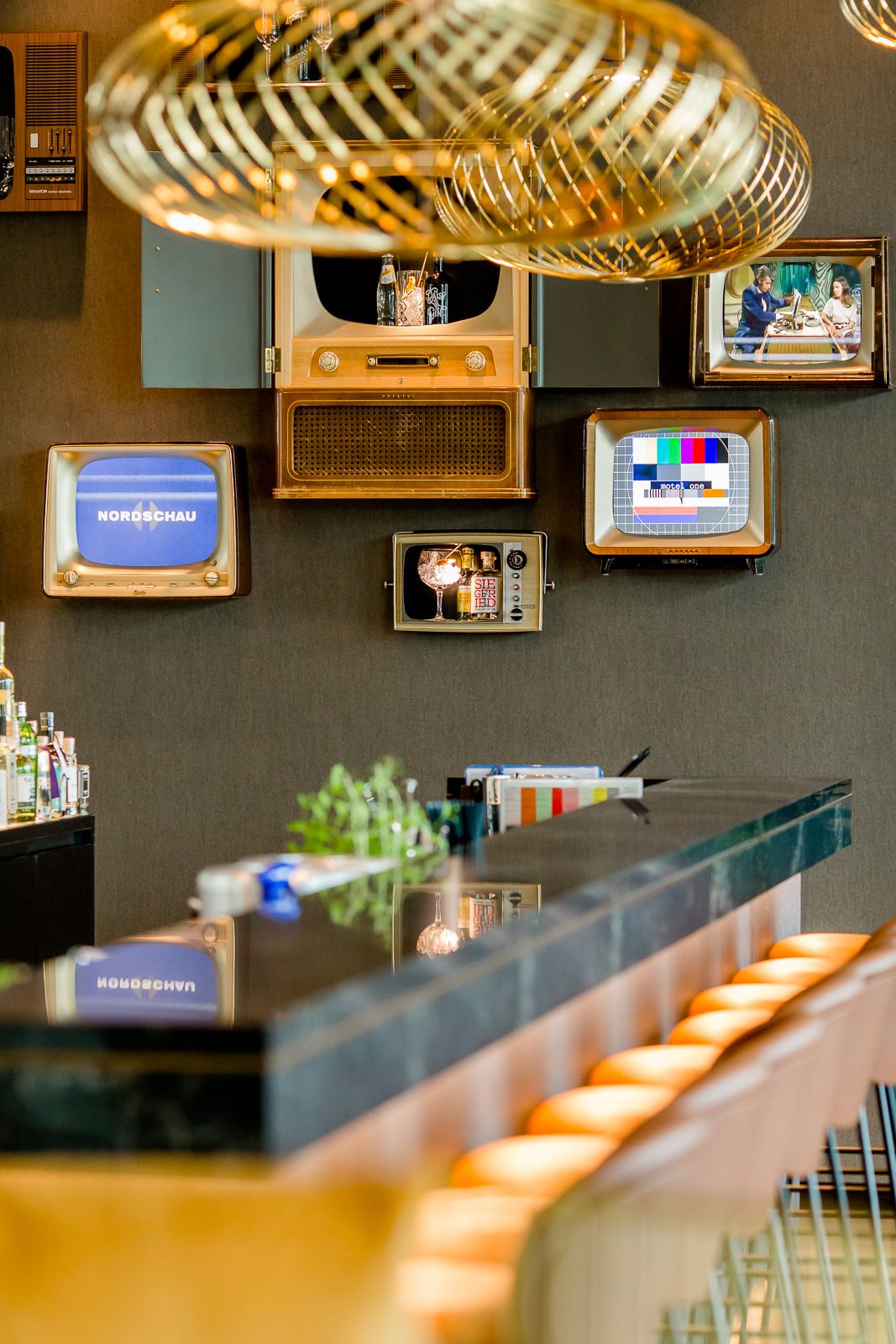 Hotel Köln Messe Motel One Bar Tresen