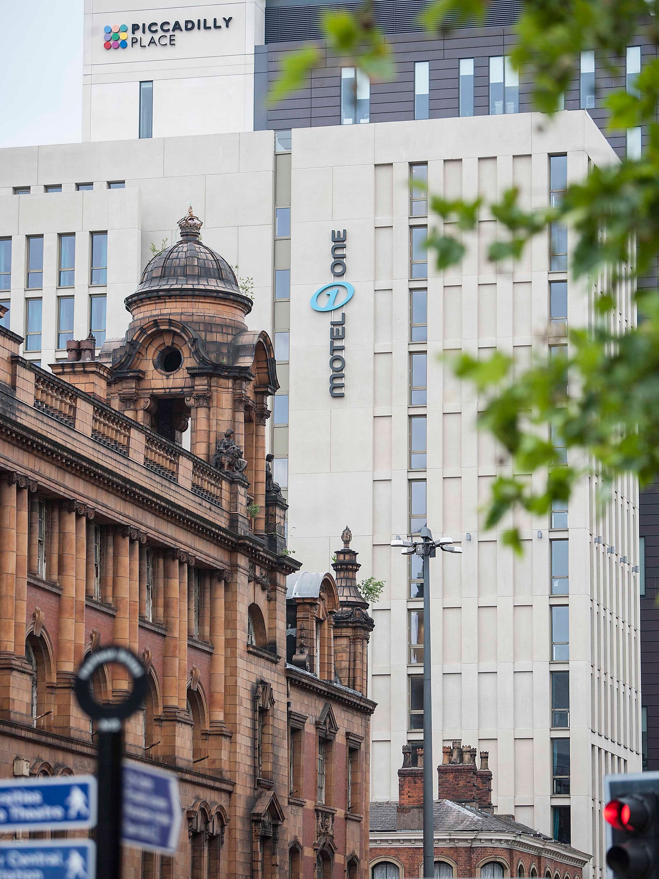 hotel Manchester Piccadilly Motel One building from the outside