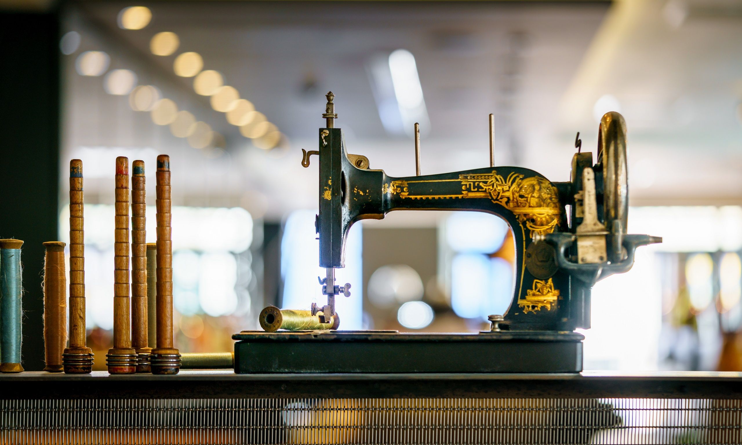 designhotel Manchester Royal Exchange Motel One close-up of sewing machine