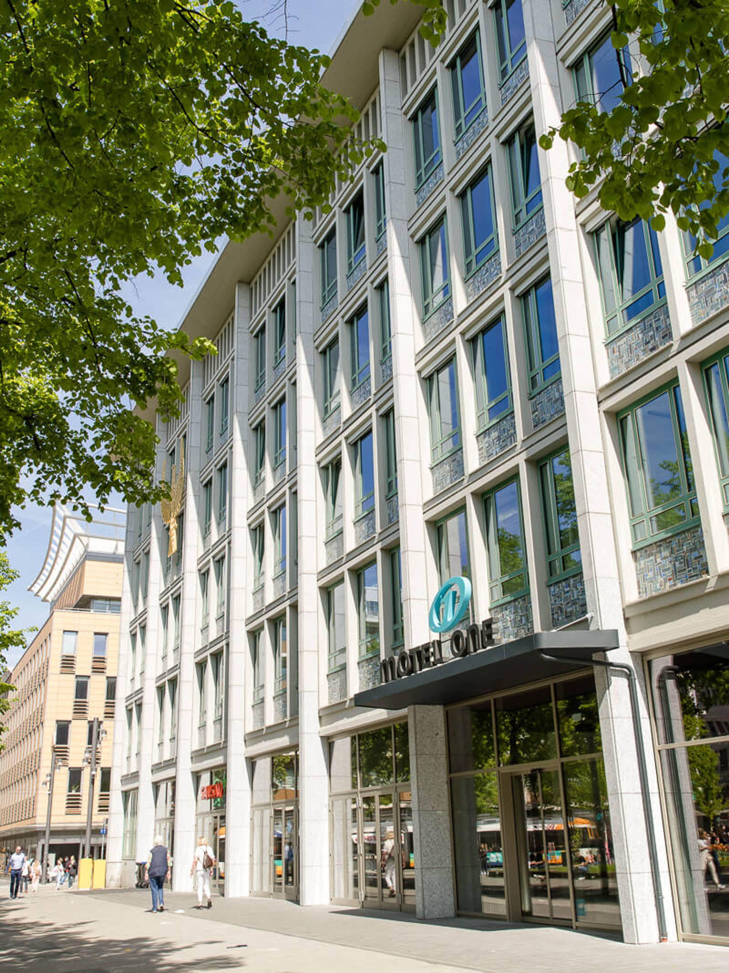 Designhotel Mannheim Motel One Außenansicht des Gebäudes