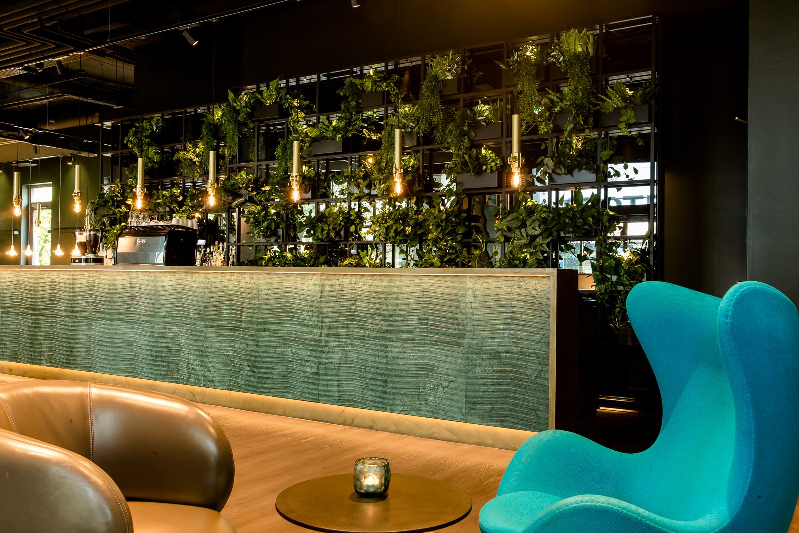 Designhotel East Side Motel One Bar