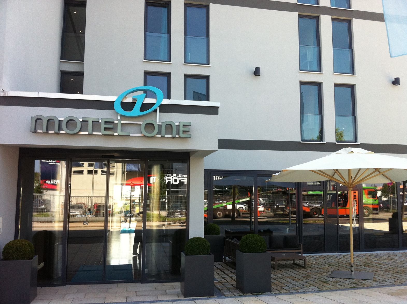 Hotel München Garching Motel One Fassade