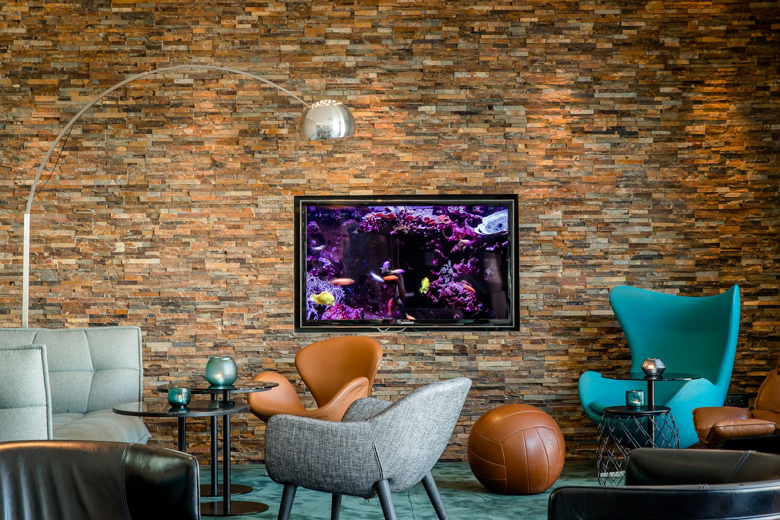 Hotel München Garching Motel One Lounge TV