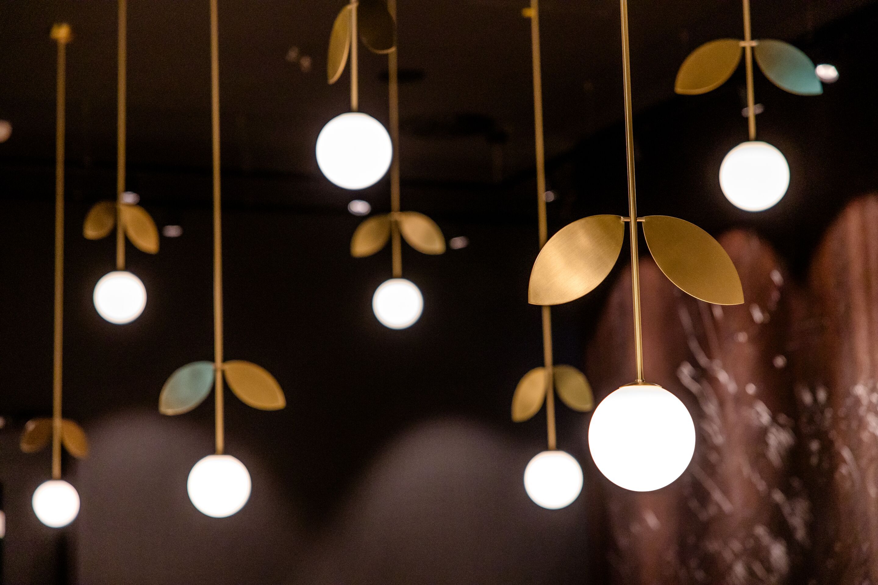 Hotel München Hauptbahnhof Motel One Nahaufnahme Lampen in Blumenform