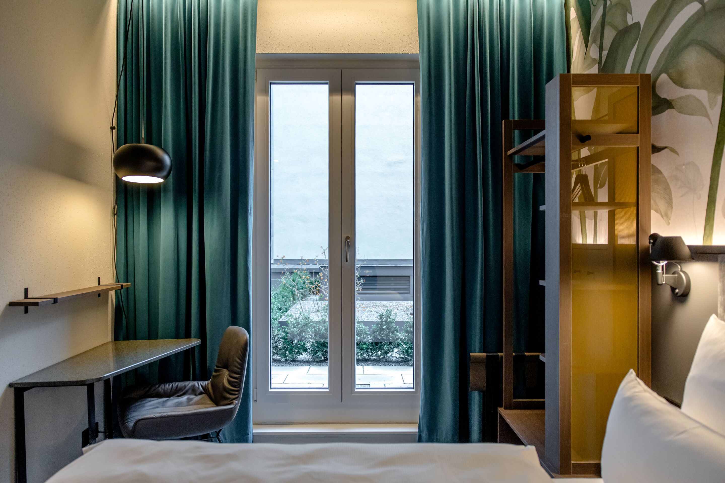 hotel Munich Hauptbahnhof Motel One room with terrace access