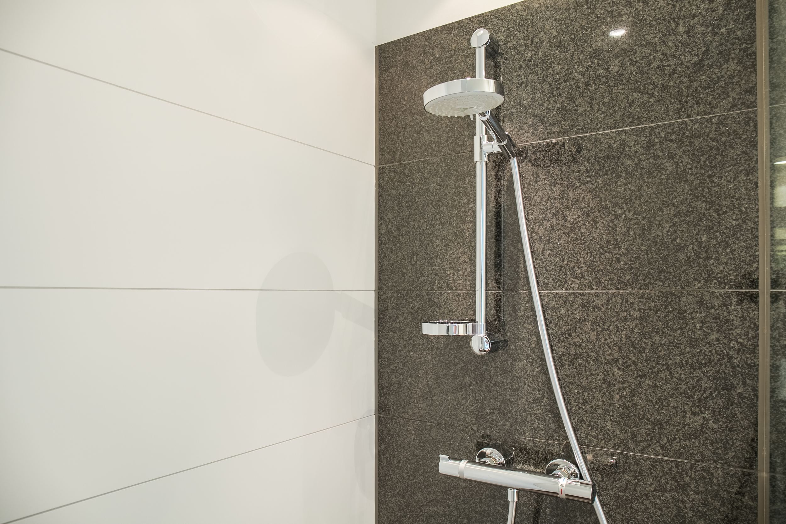 Designhotel München Messe Motel One Badezimmer Dusche