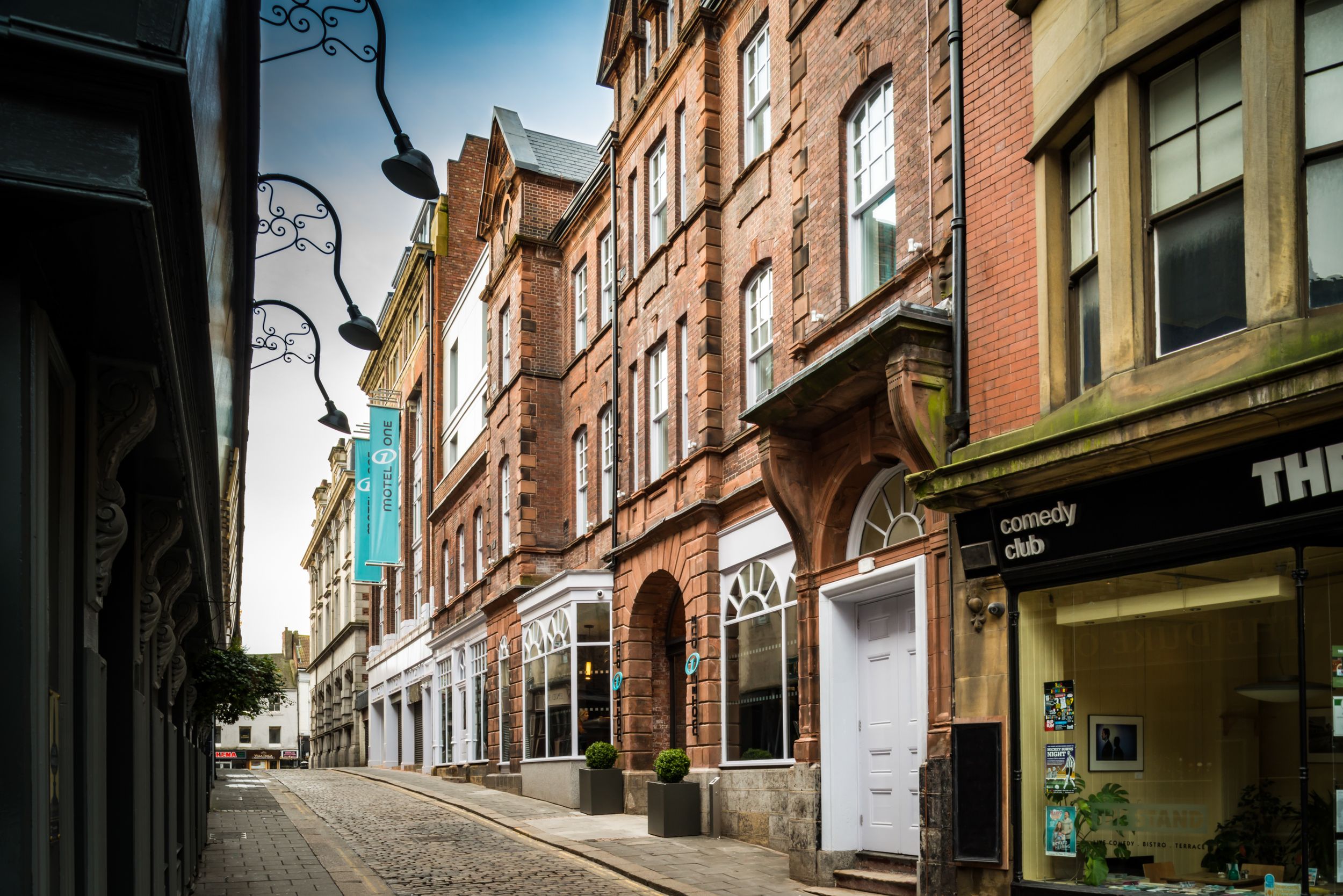 htel Newcastle Motel One facade