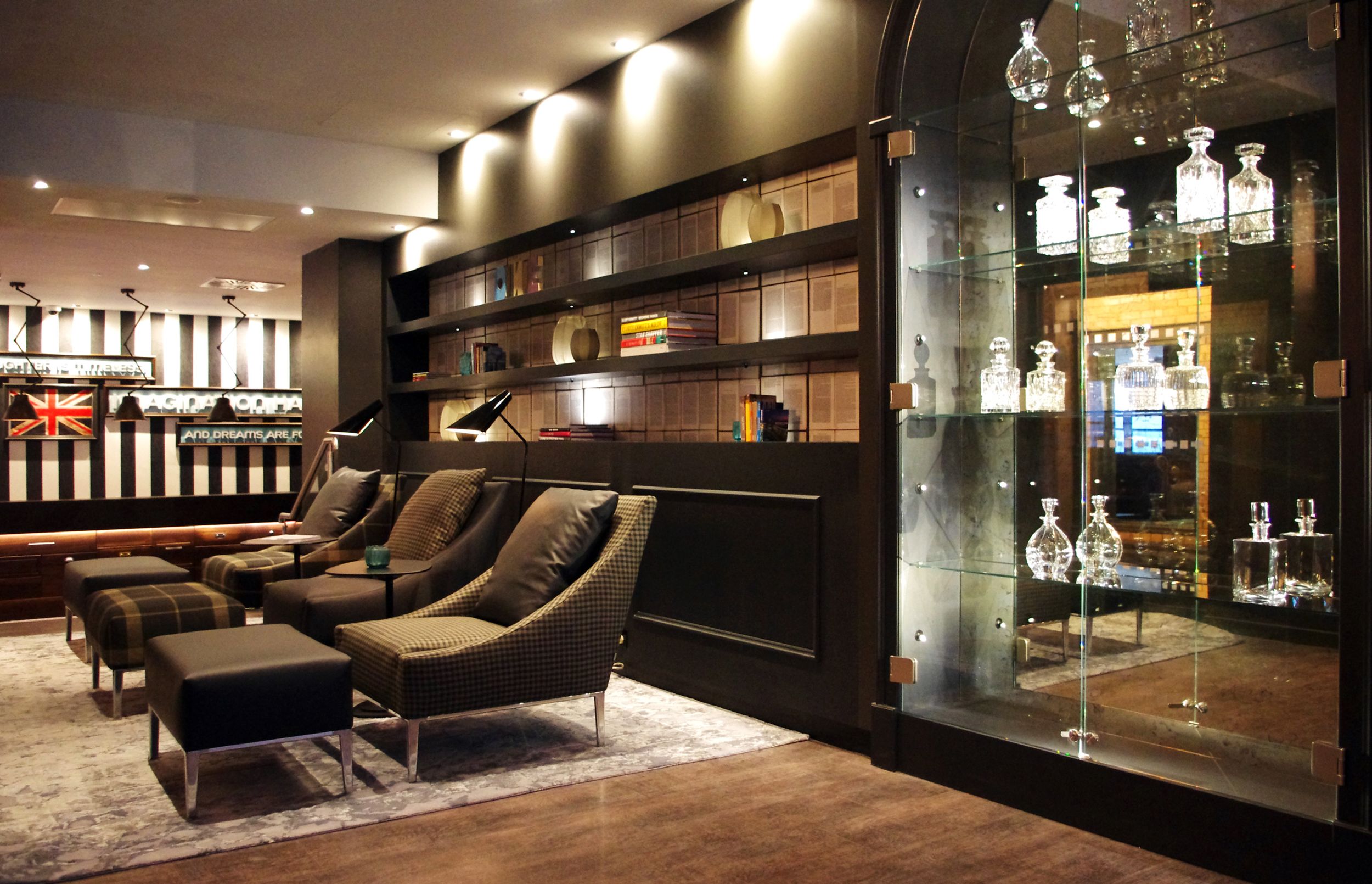 hotel Newcastle Motel One lounge with armchairs