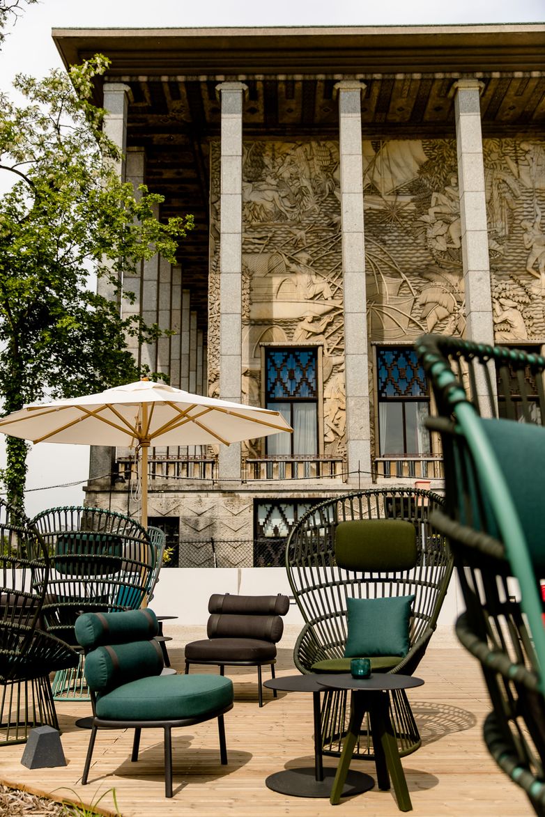 Designhotel Paris Porte Dorée Motel One Outdoorbereich mit Sitzgelegenheiten