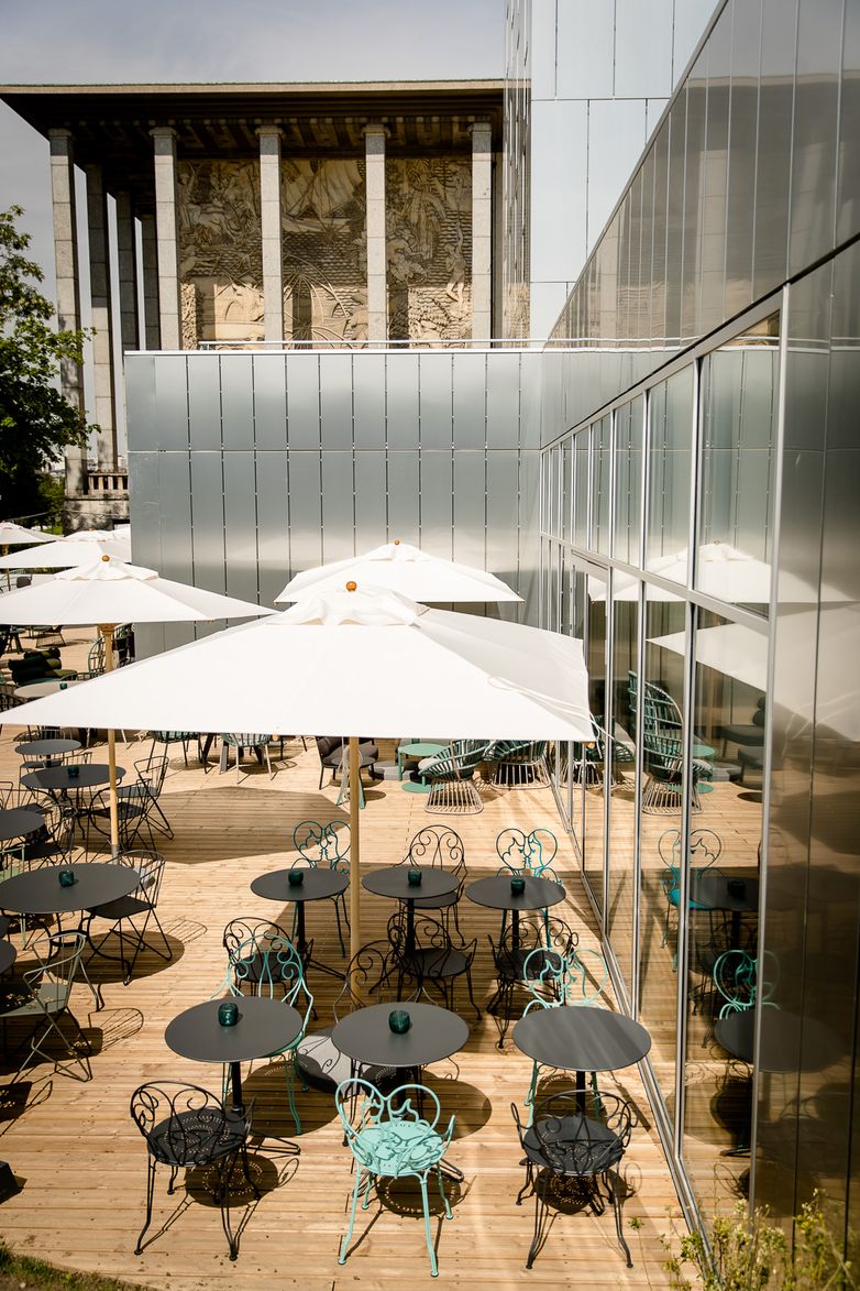 Designhotel Paris Porte Dorée Motel One Blick von oben auf die Terrasse