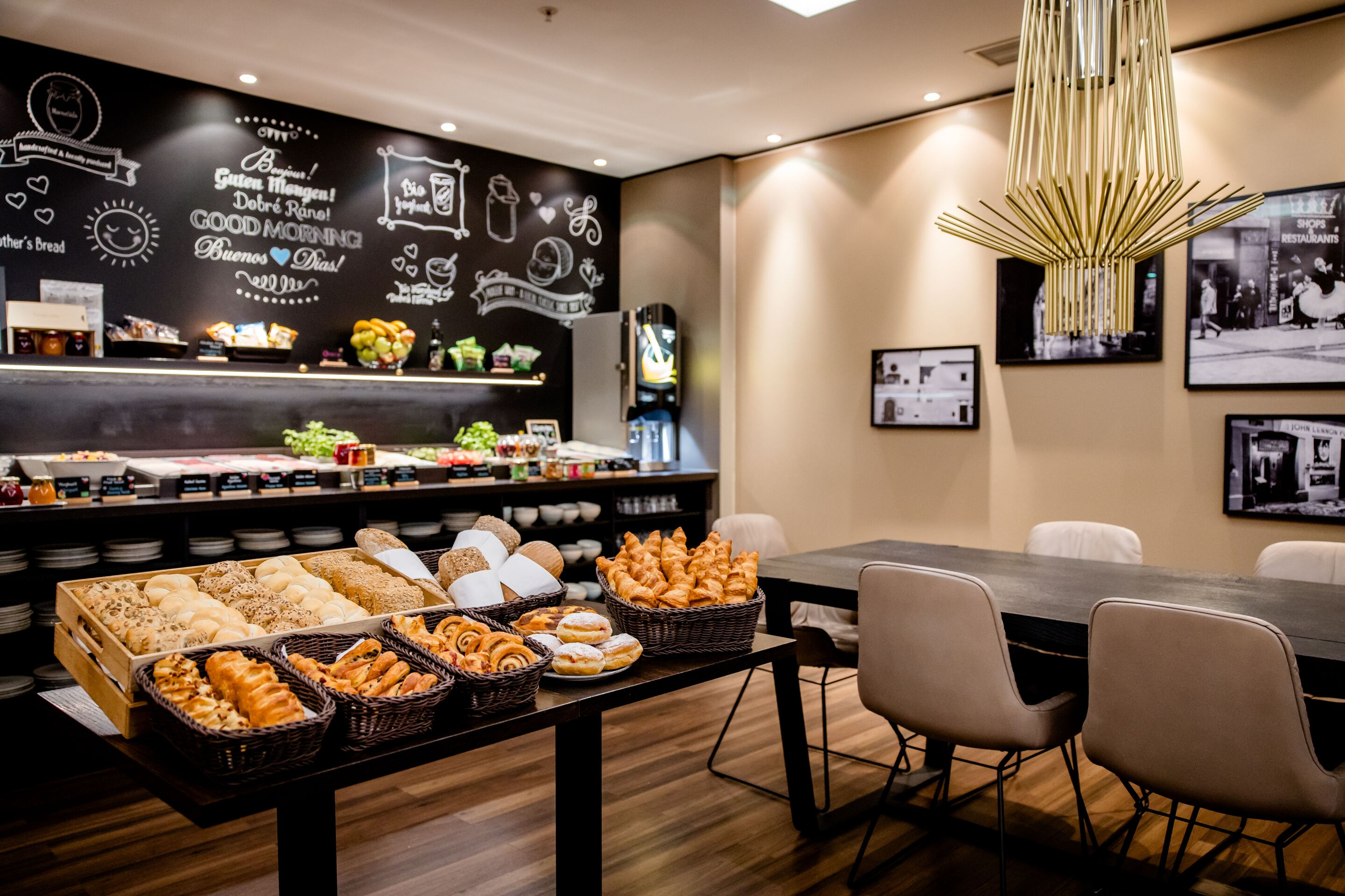 designhotel Prague Florentinum Motel One breakfast area designhotel Prague Florentinum Motel One breakfast area