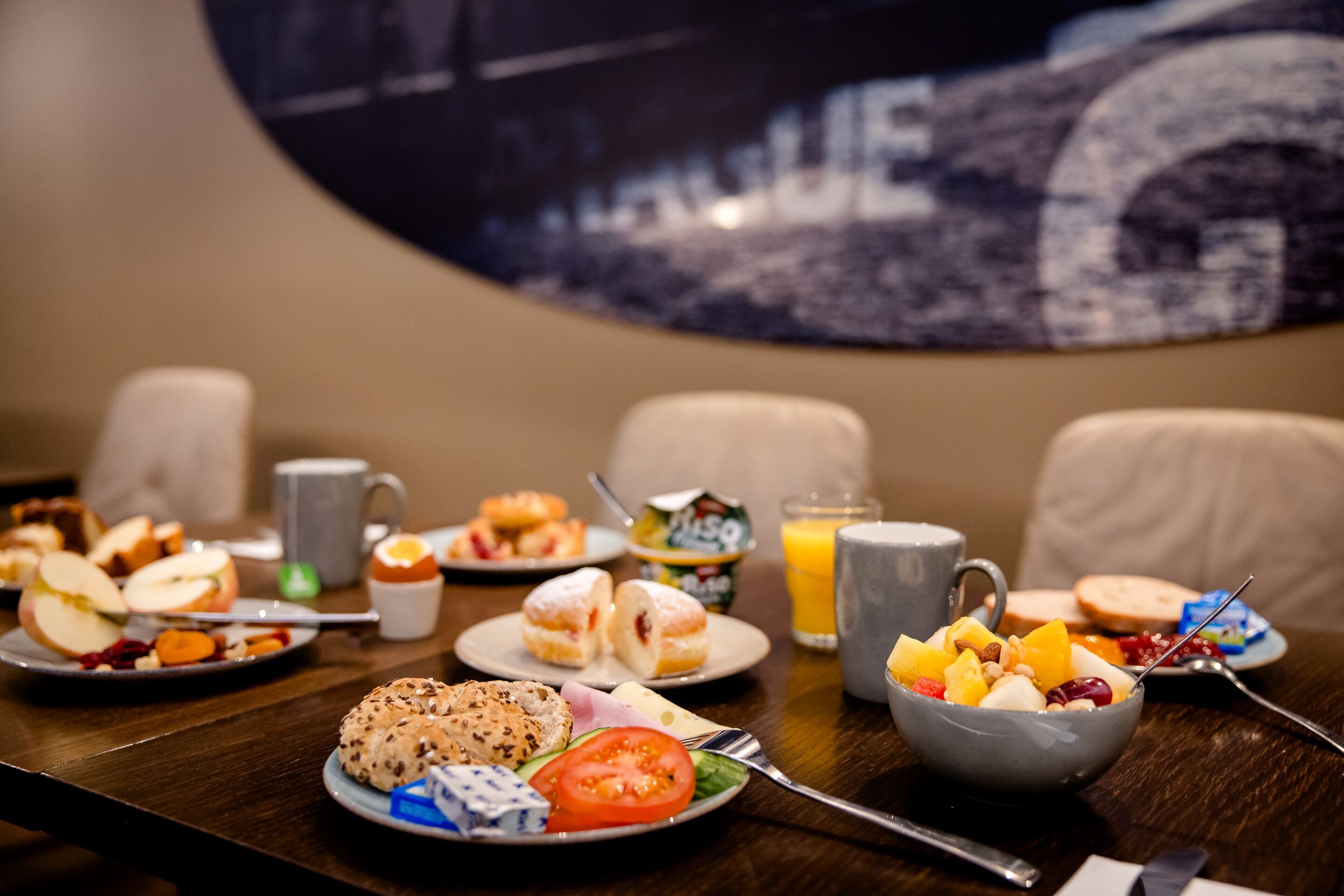 hotel Prague Florentinum Motel One breakfast table