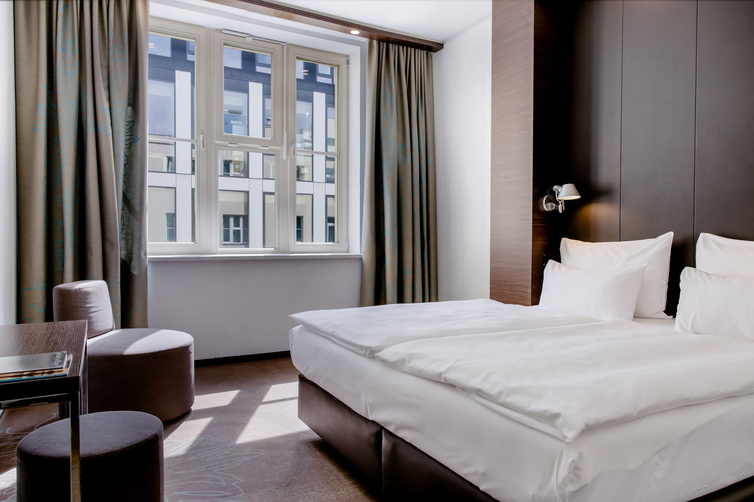 Hotel Prag Florentinum Motel One Zimmer mit Doppelbett