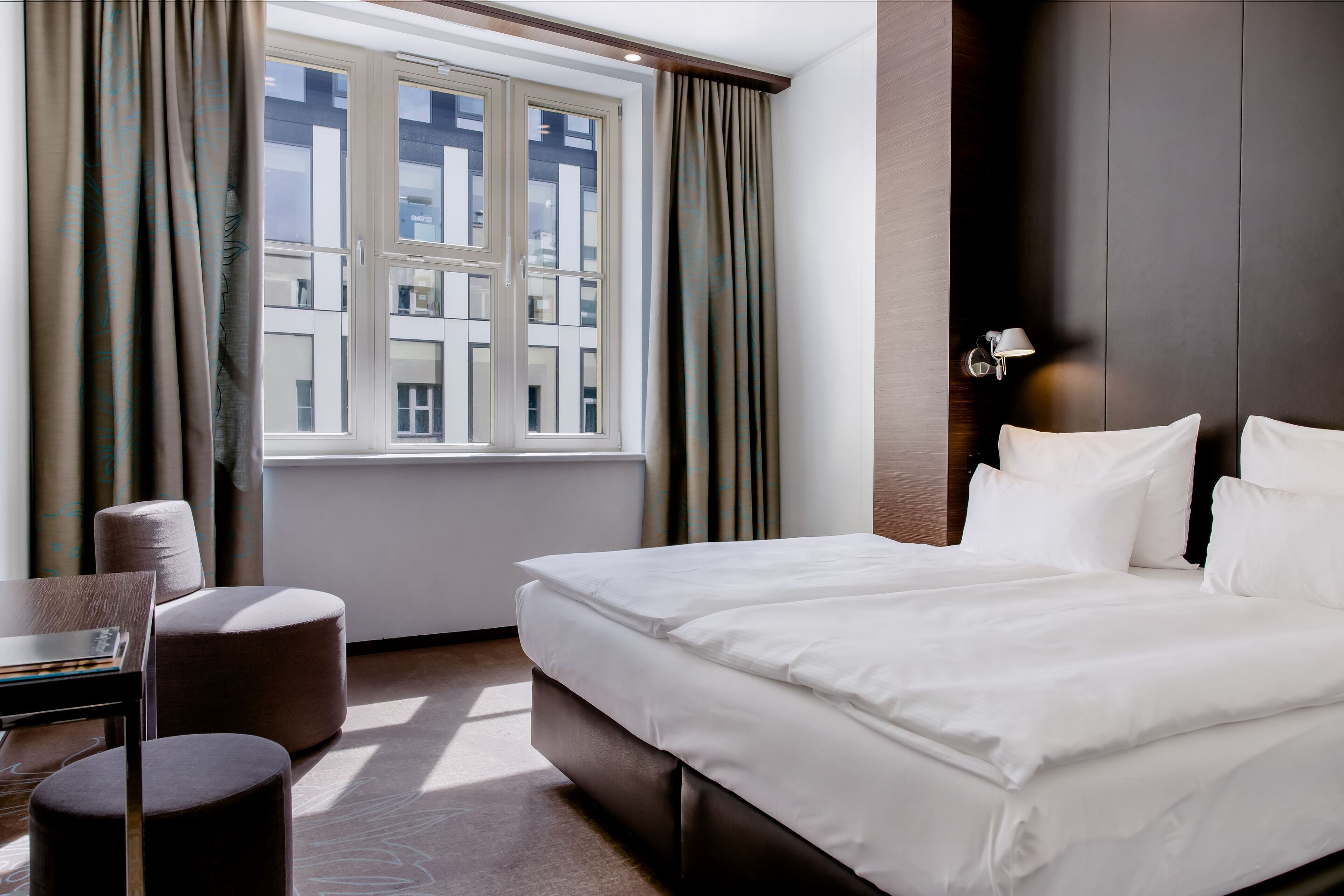 hotel Prague Florentinum Motel One room with double bed hotel Prague Florentinum Motel One room with double bed