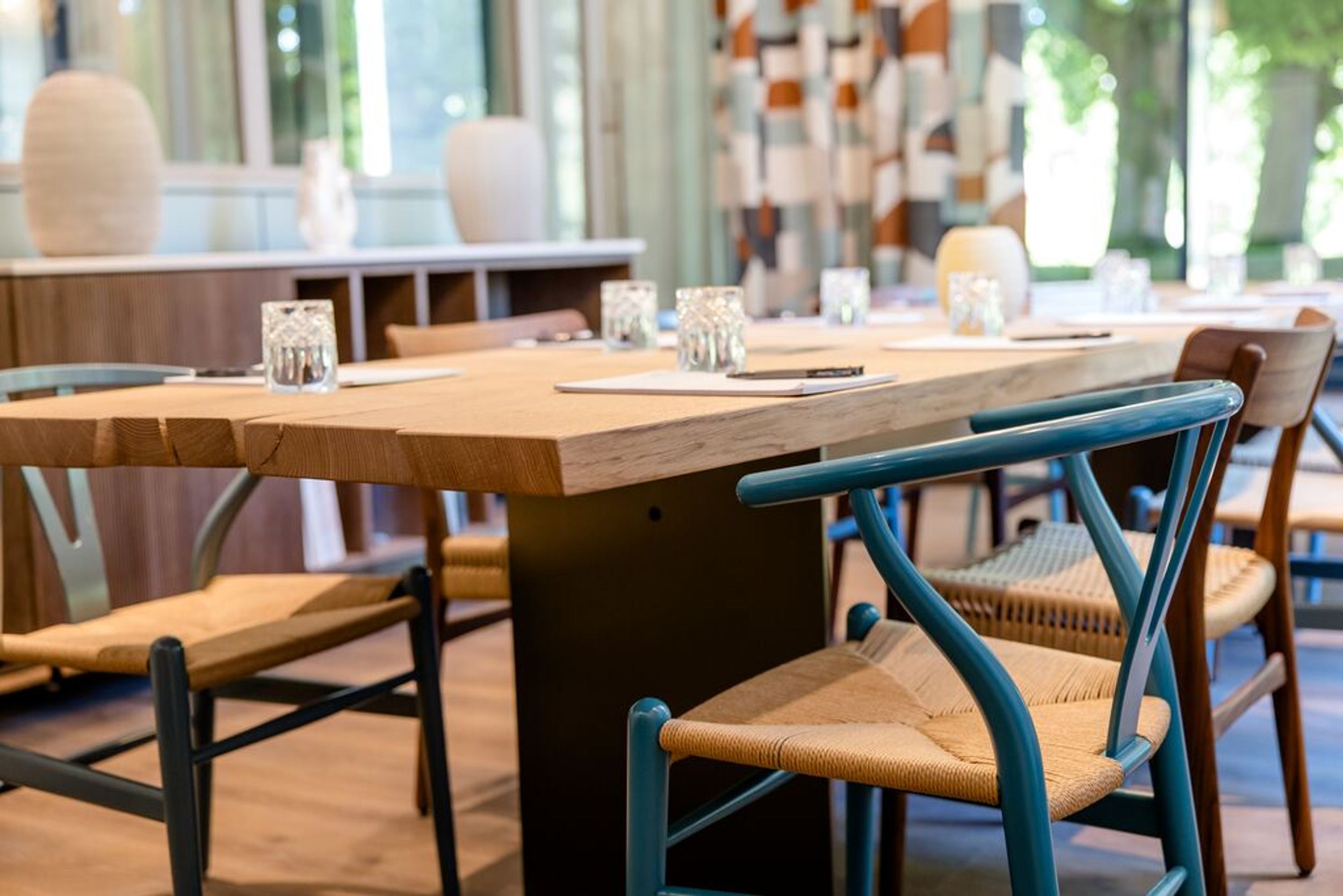 Designhotel Rostock Motel One Frühstückstisch