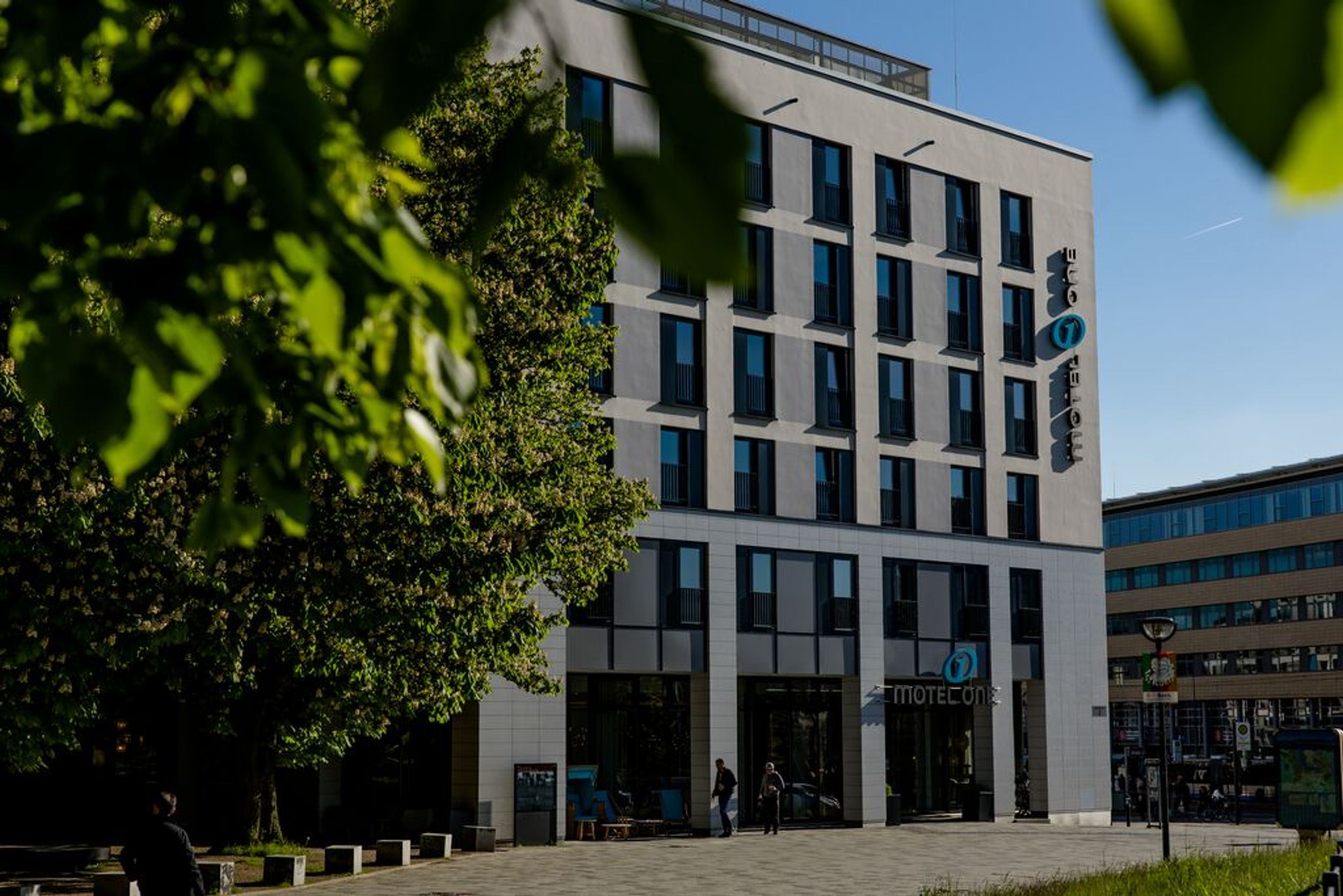 Designhotel Rostock Motel One Gebäude von außen
