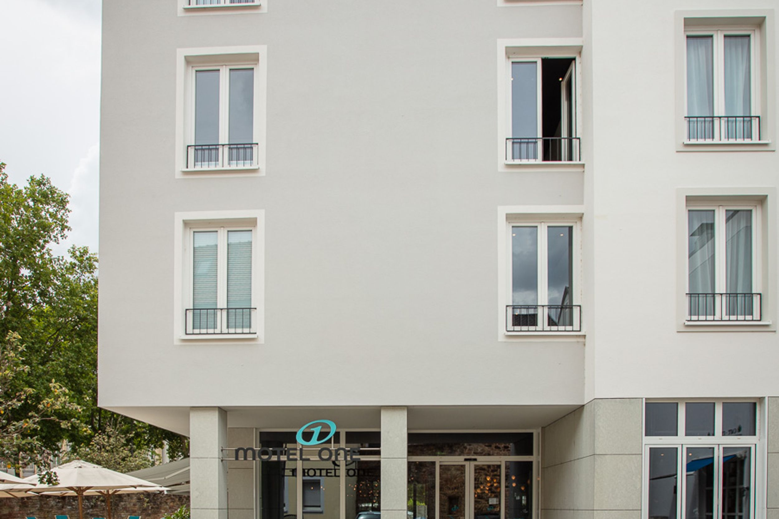 Hotel Saarbrücken Motel One Fassade
