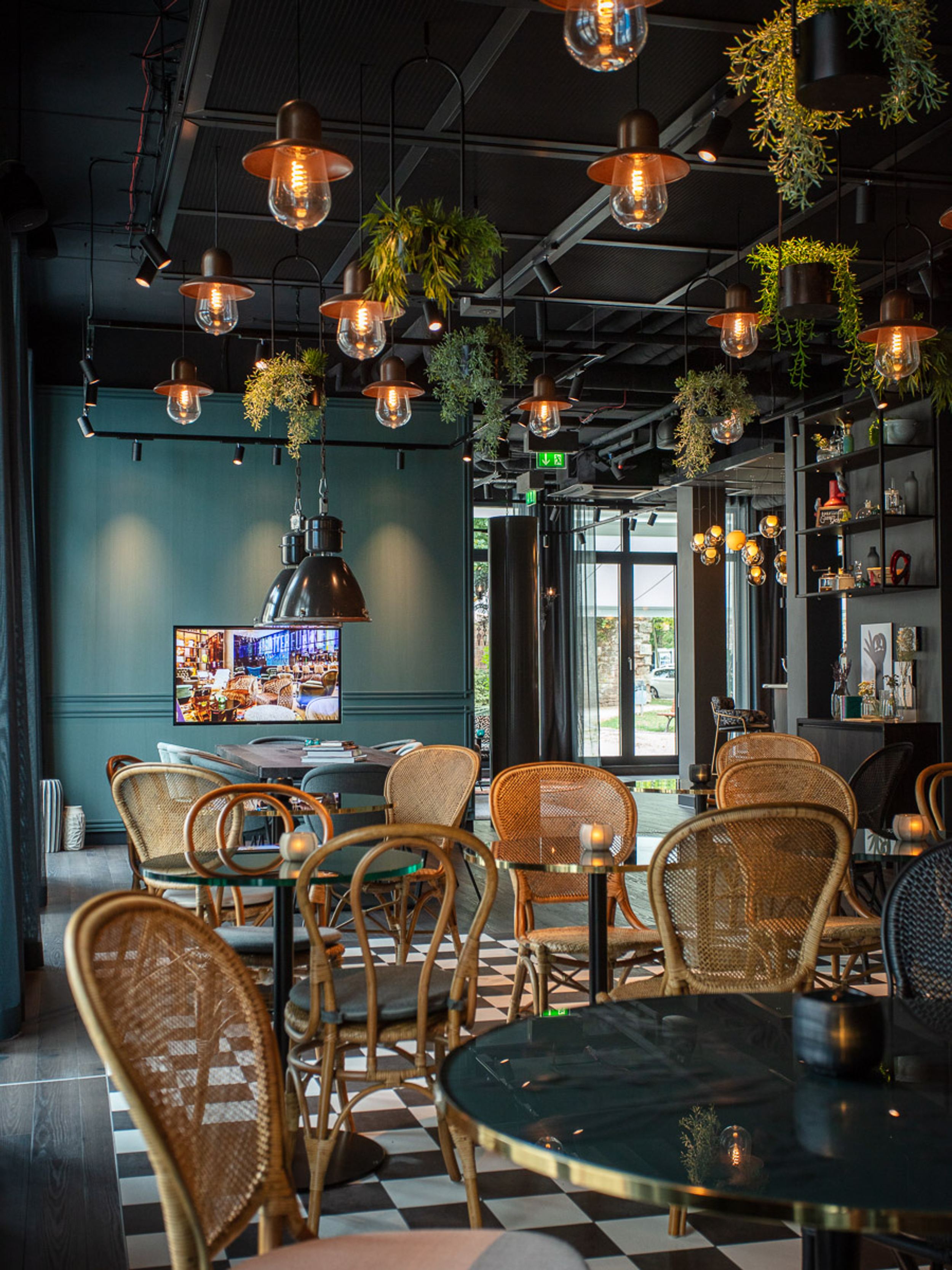 hotel Saarbrücken Motel One interior area with seating