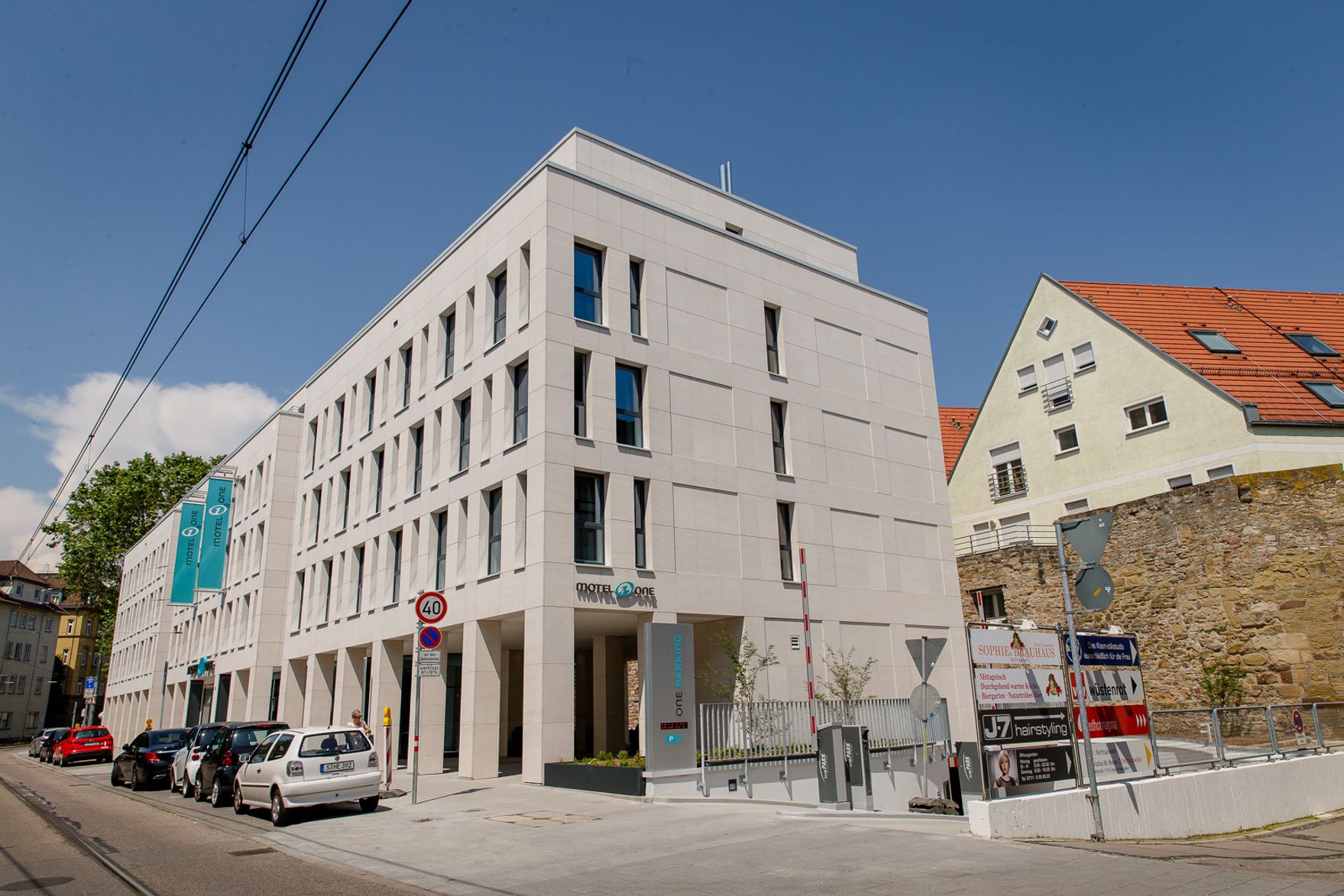hotel Stuttgart Bad Cannstatt Motel One building