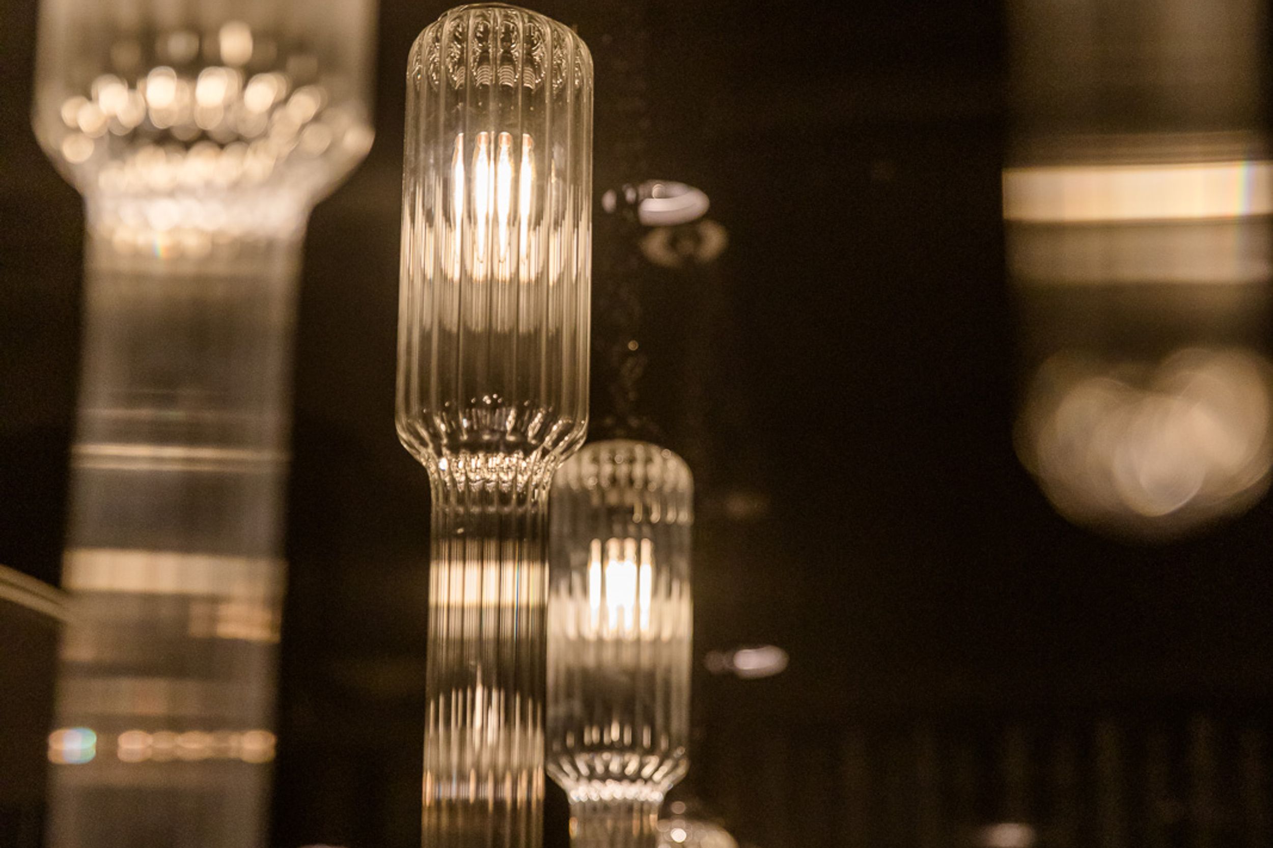 Hotel Stuttgart Feuerbach Motel One Detailaufnahme Lampen