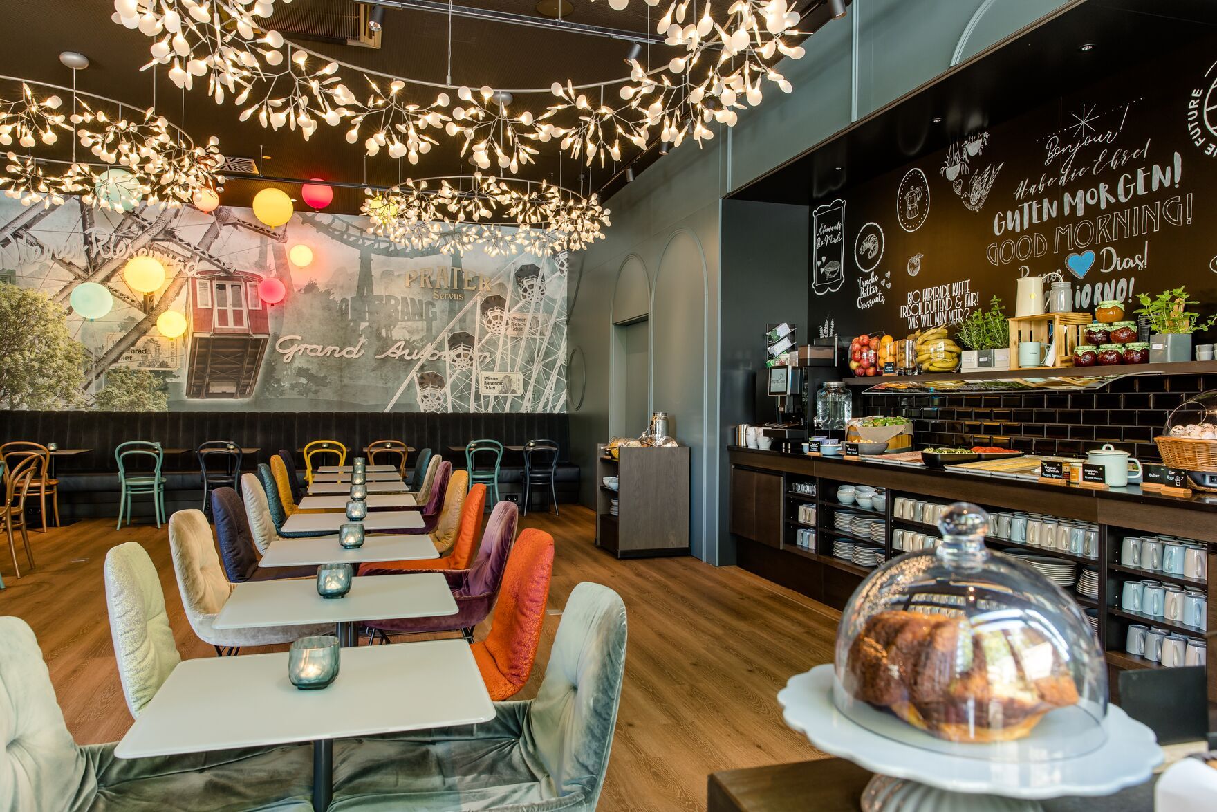 Designhotel Wien Prater Motel One Frühstücksbereich mit Buffet