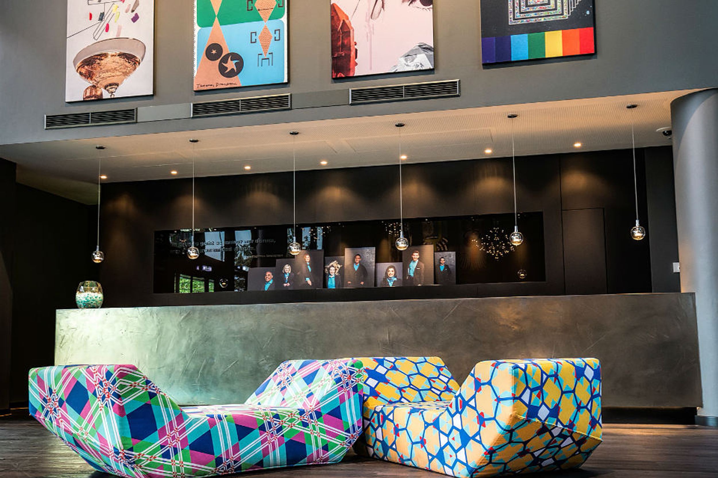 Designhotel Wien Westbahnhof Motel One Rezeption Design