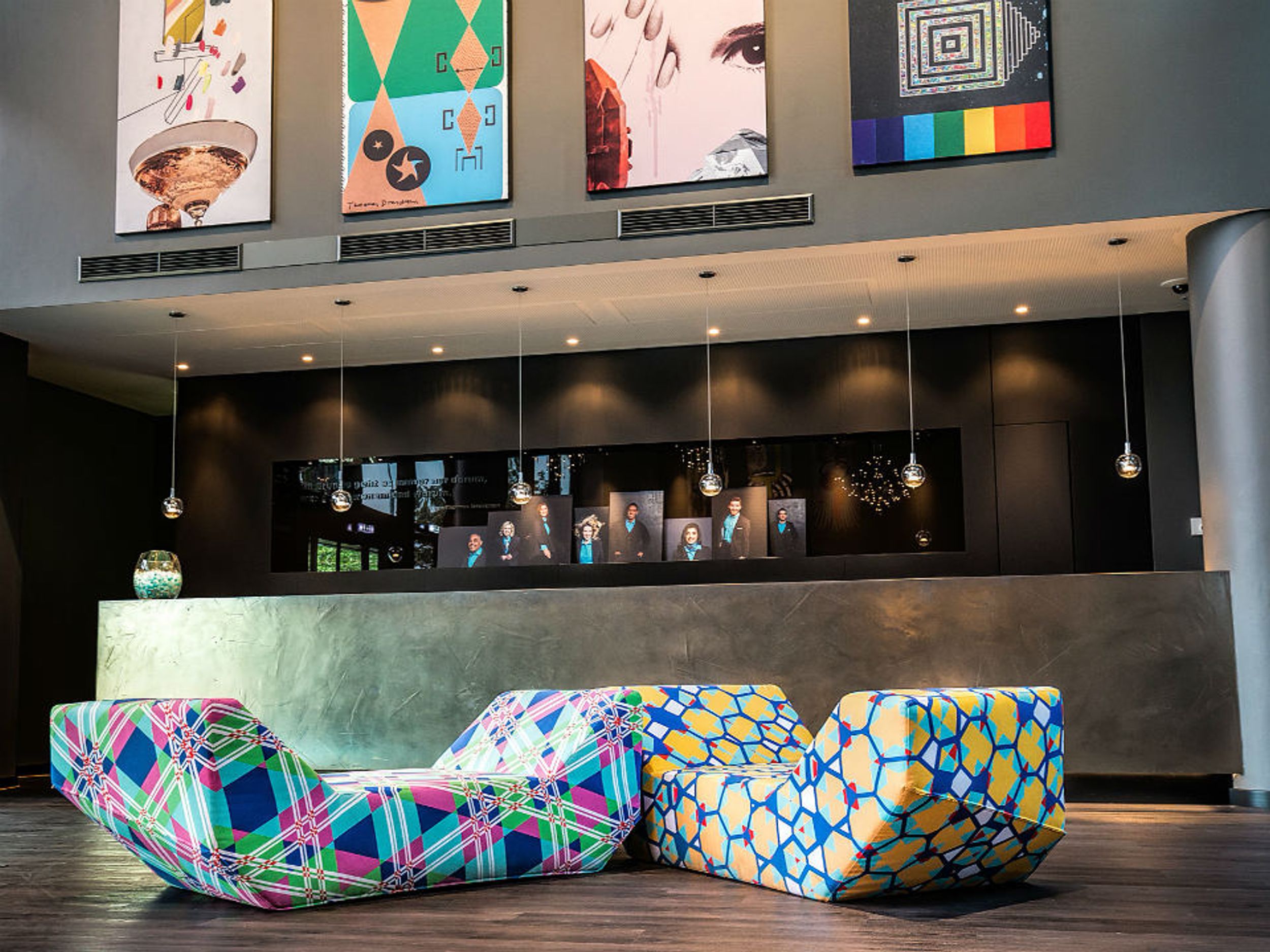 Designhotel Wien Westbahnhof Motel One Rezeption Design