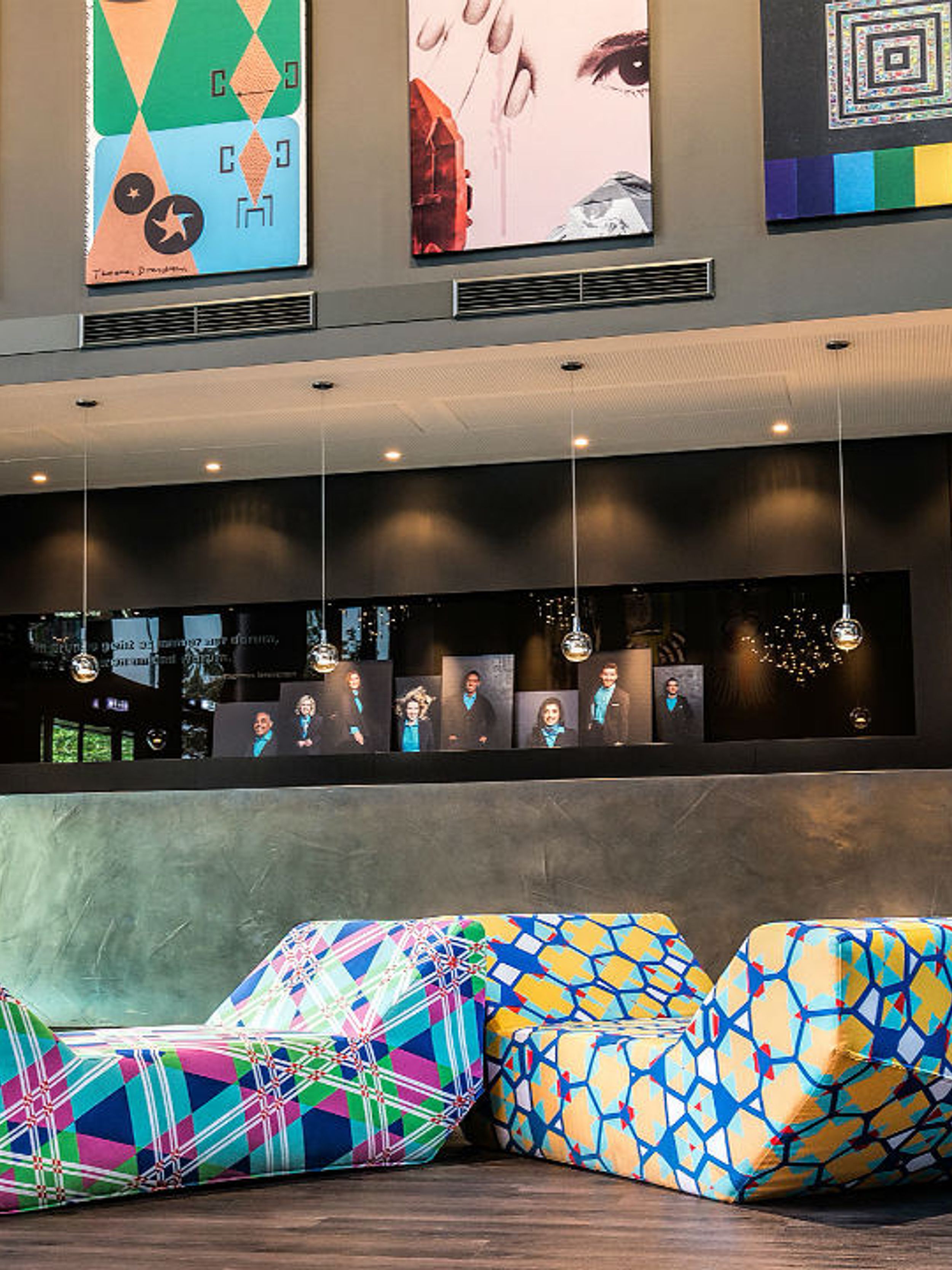Designhotel Vienna Westbahnhof Motel One design of reception
