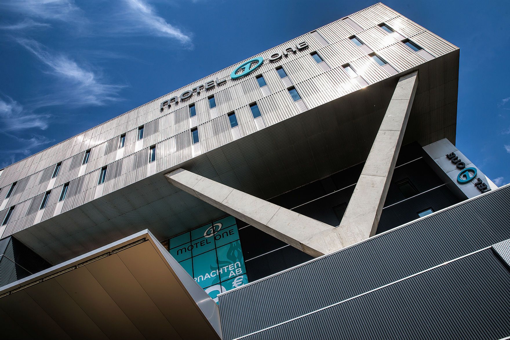 Designhotel Wien Westbahnhof Motel One nahe Zentrum Fassade