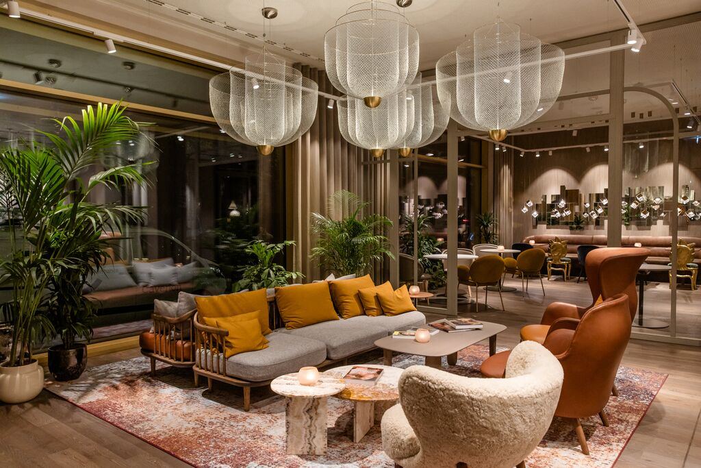 Hotel Würzburg Motel One Lounge mit Sesseln und Couch Hotel Würzburg Motel One Lounge mit Sesseln und Couch