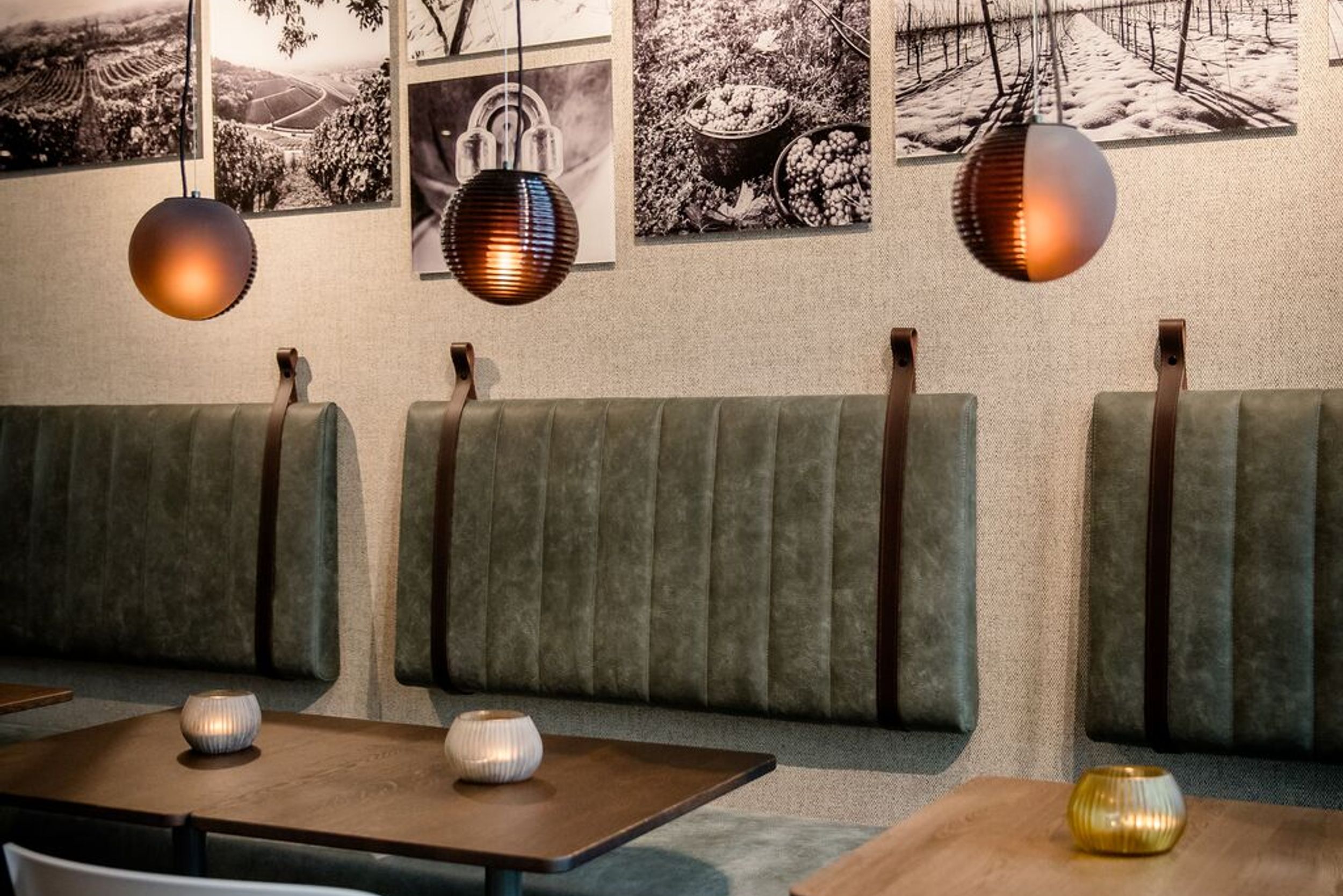 Designhotel Würzburg Motel One Frühstückstische