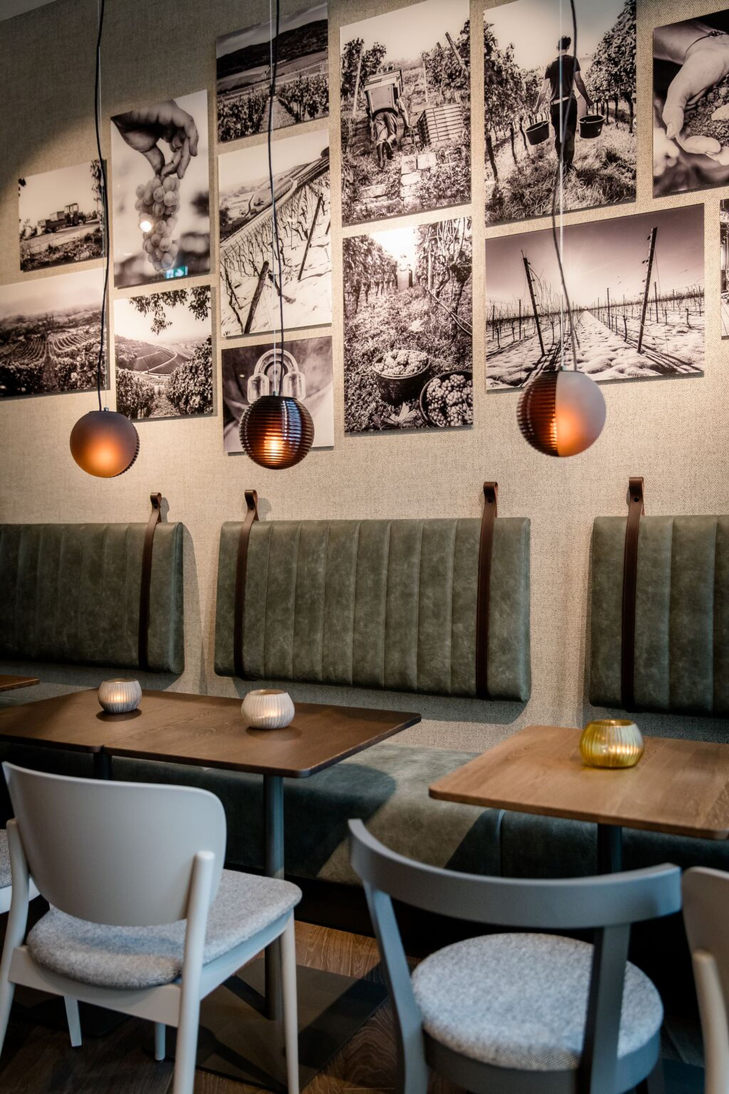 Designhotel Würzburg Motel One Frühstückstische