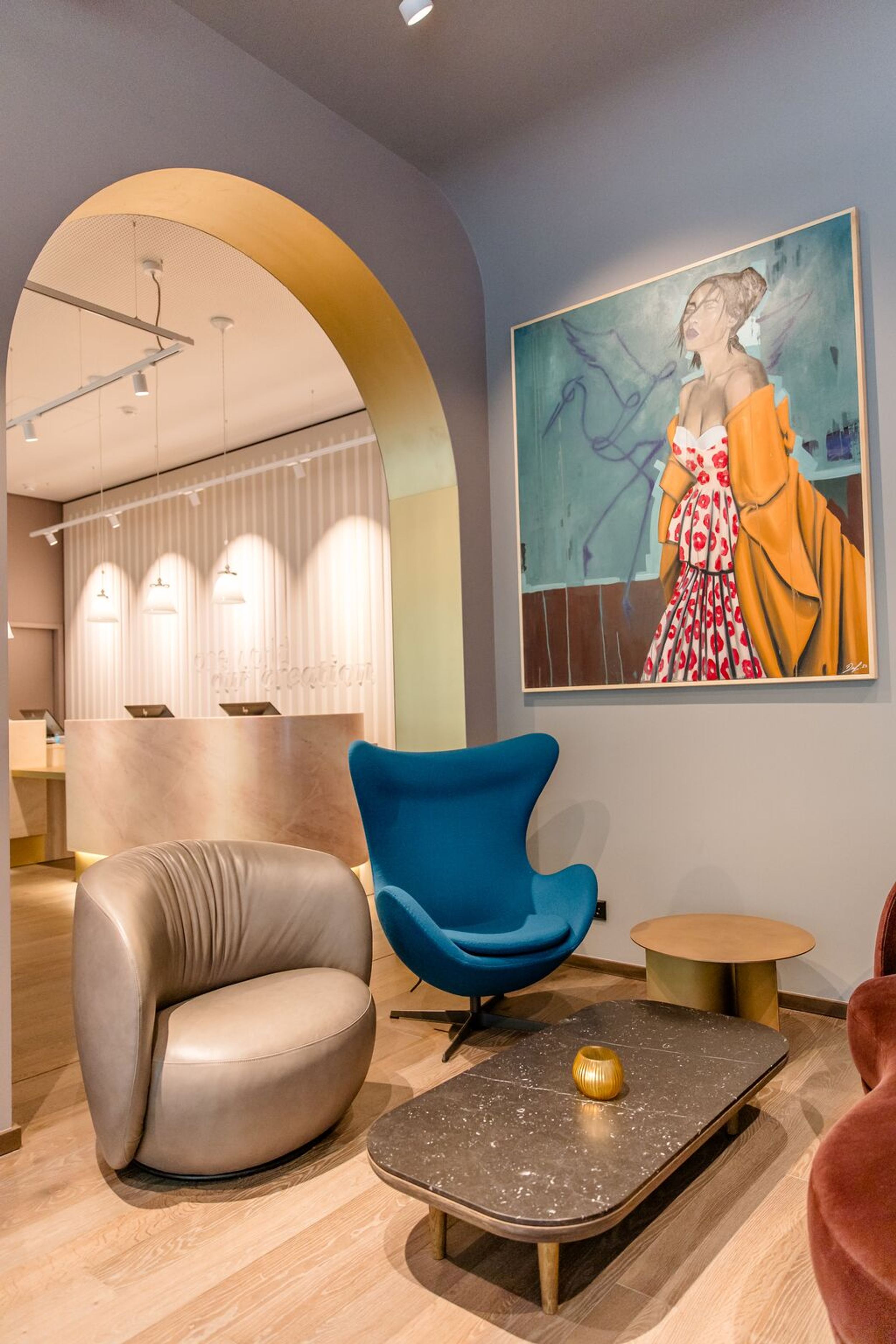 Designhotel Würzburg Motel One Sessel und Eggchair